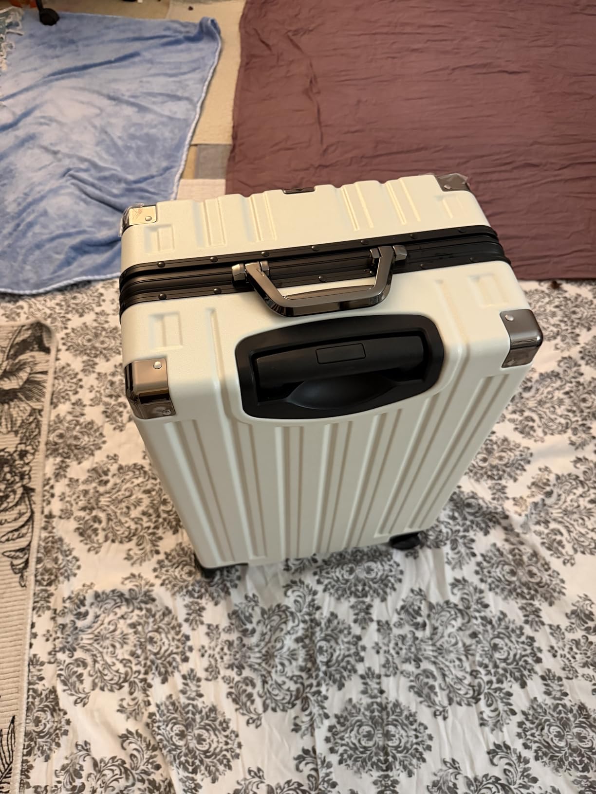 Krute Zipperless Luggage Set 2 Pieces Aluminum Frame Hard Shell Suitcases customer photo 2