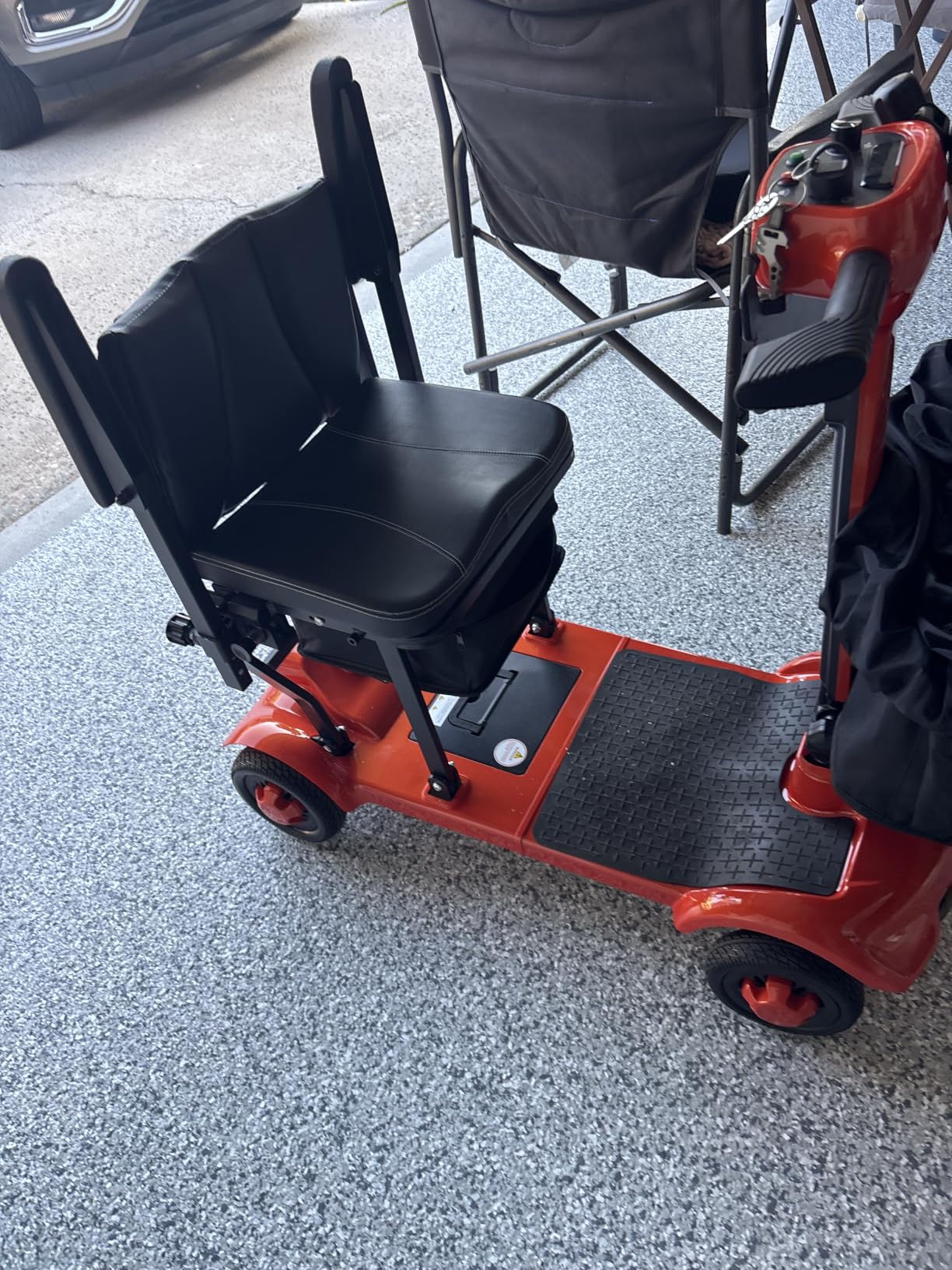 Electric Mobility Scooter 24 Mile Long Range, 42lb Ultra Lightweight Folding Electric Scooter for Seniors, Travel-Friendly with Removable Basket, Cruise & Airline Approved customer photo 1