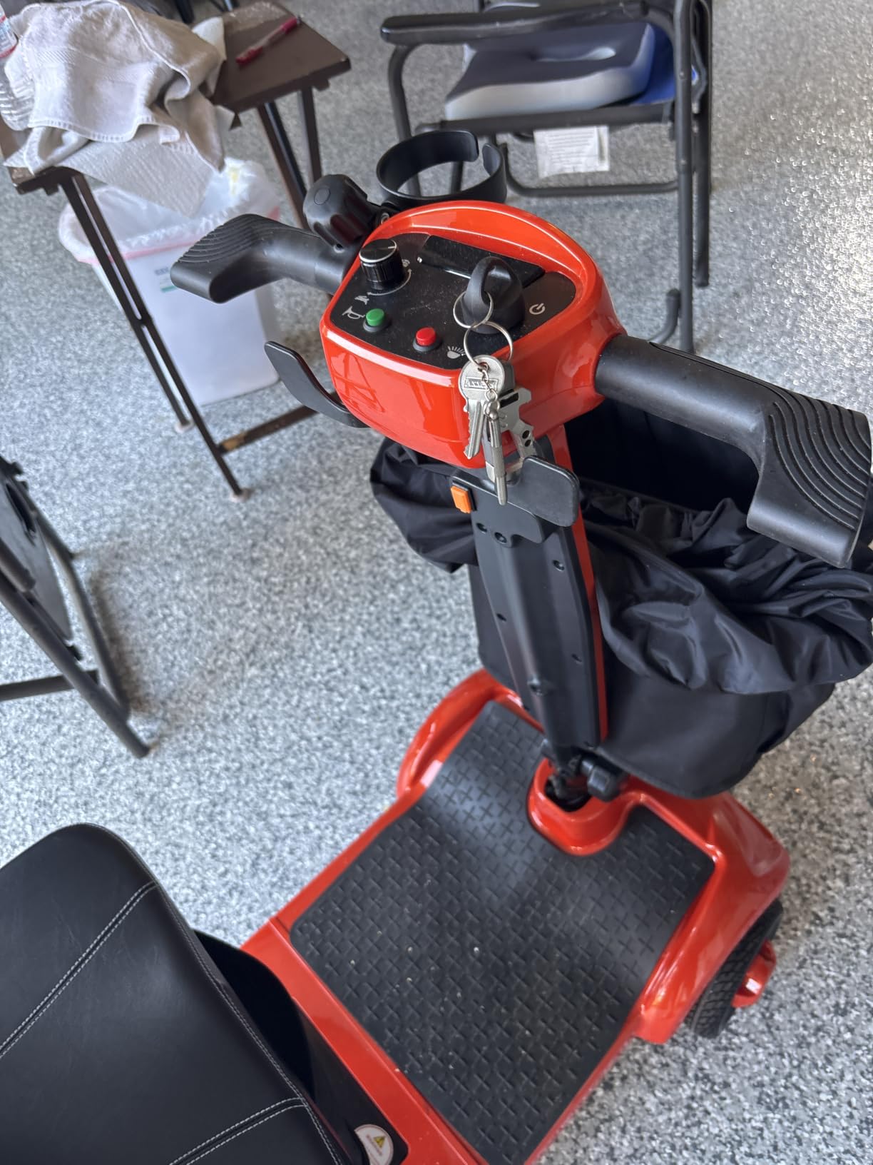 Electric Mobility Scooter 24 Mile Long Range, 42lb Ultra Lightweight Folding Electric Scooter for Seniors, Travel-Friendly with Removable Basket, Cruise & Airline Approved customer photo 2