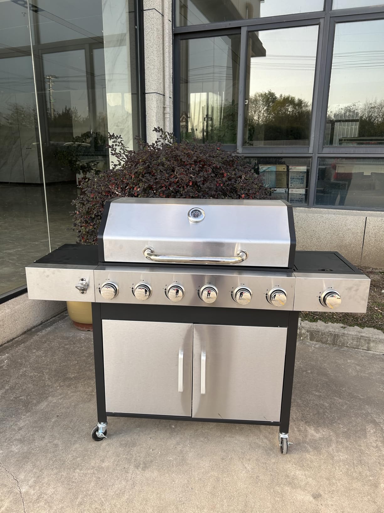 6 Burner Propane Gas Grill with Side Burner, Cast Iron Grates & Griddle Combo, Large Cabinet BBQ with Warming Rack for Backyard Patio, 620 SQ. IN. Cooking Area customer photo 1