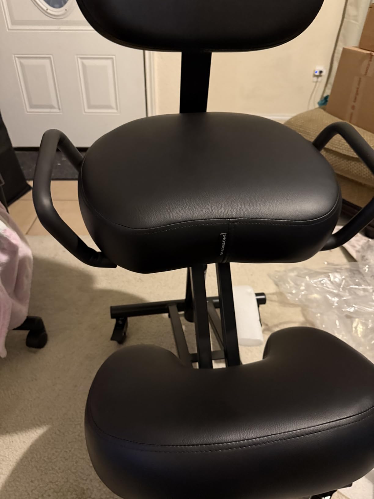 Ergonomic Kneeling Chair with Backrest, Improve Posture, Thick Cushions, Locking Wheels for Home & Office, AKONI 512B (Black) customer photo 2