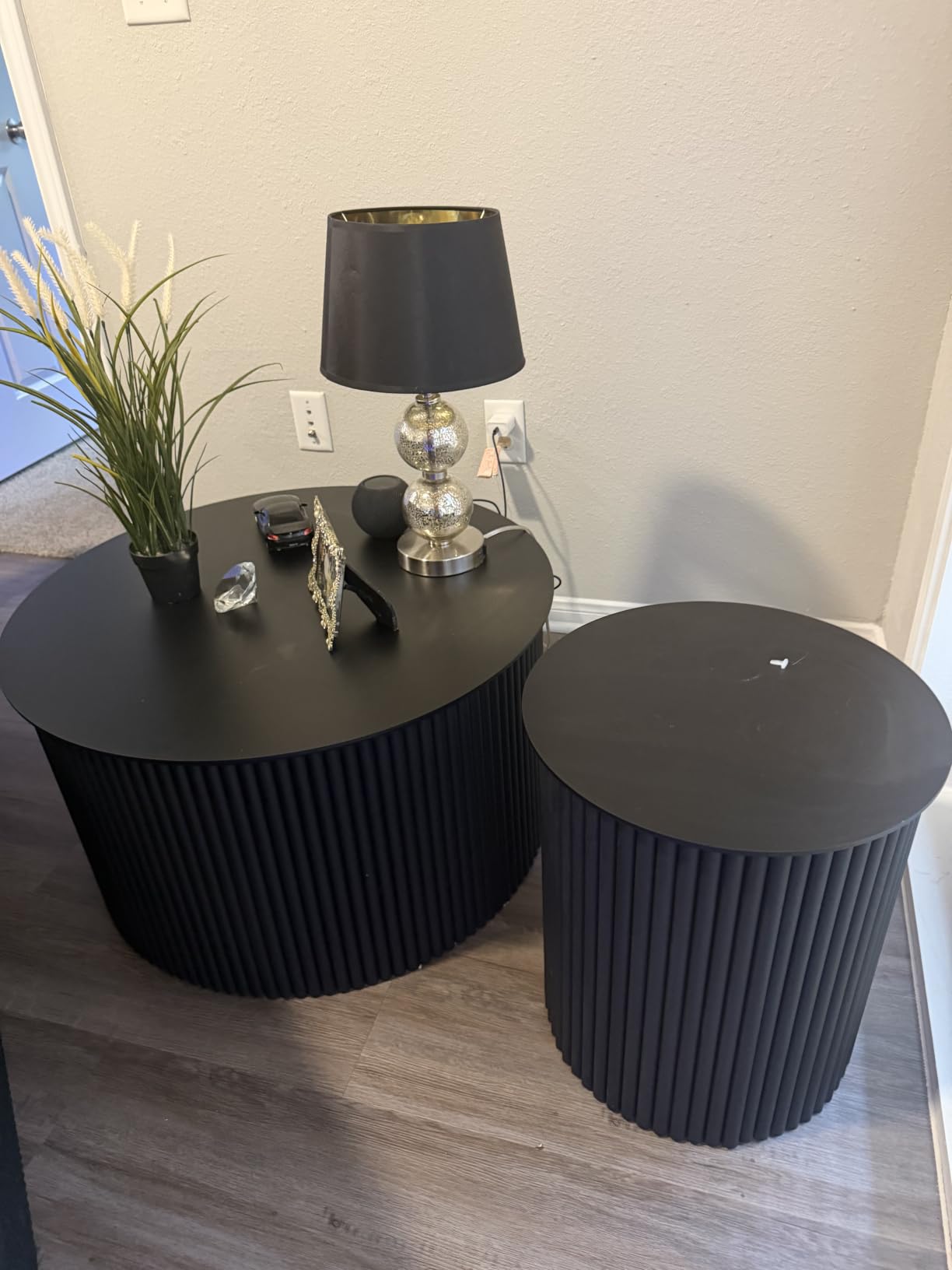 Fluted Round Nesting Coffee Table Set of 2 Circle Center Table Living Room | Walnut Mid Century Modern Wood Coffee Tables and End Table Set, Wood Side Table Minimalist Center Tables for Living Room customer photo 1