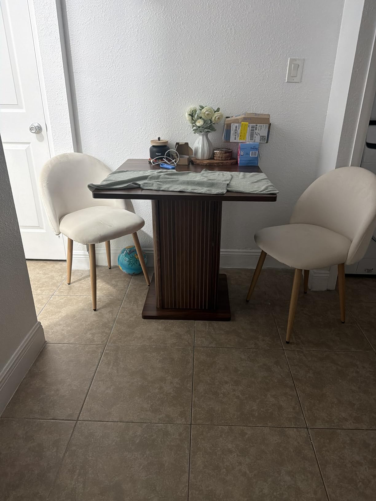 Extendable Dining Room Table for 4-6, 47-65 Inch Rectangle Kitchen Dining Table with Large Storage, Fluted Sliding Door, Expandable Mid Century Modern Dinner Furniture, Living Room, Walnut, Brown customer photo 2