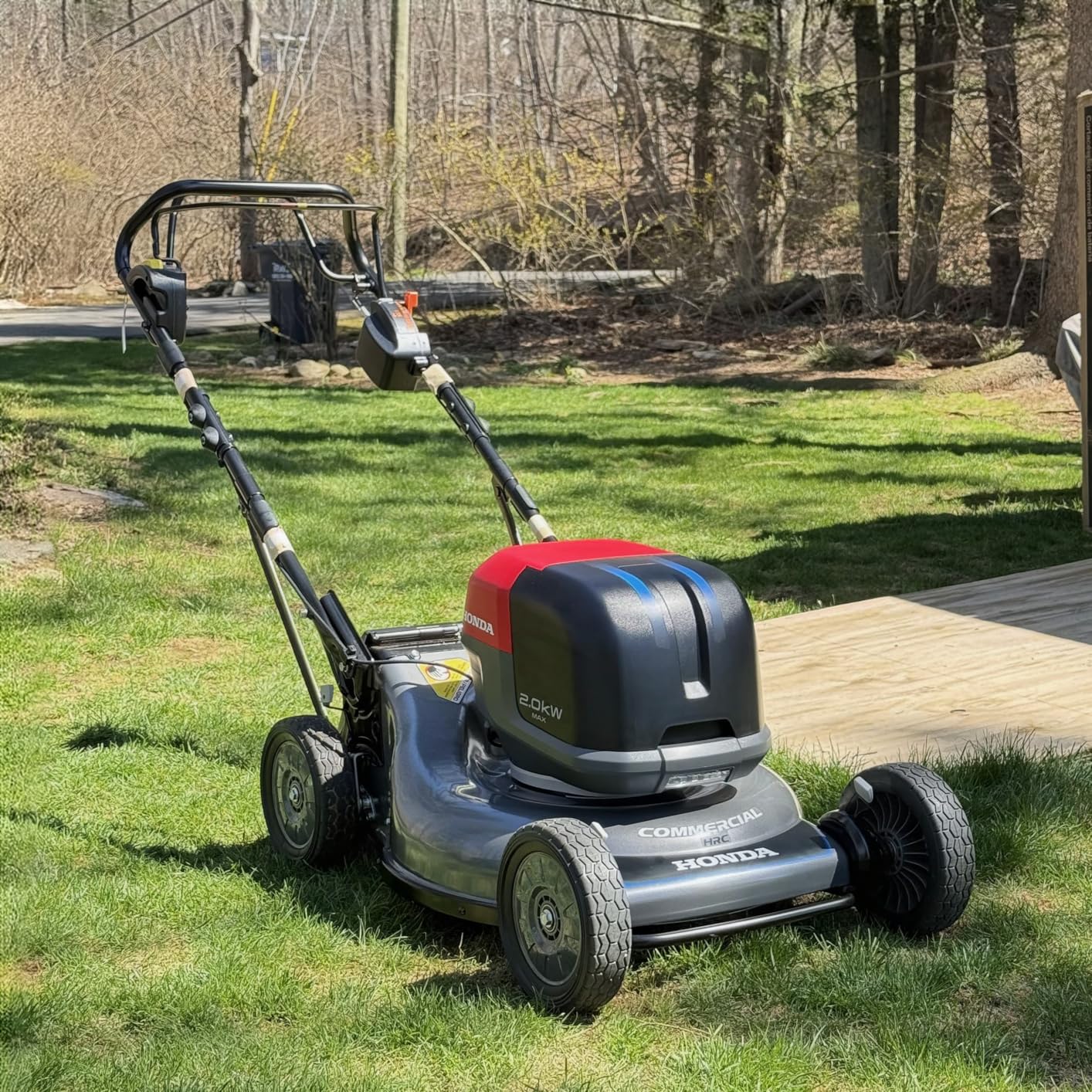 Honda HRC-BE 21-Inch Walk Behind Battery Powered Commercial Lawn Mower | 12AH Variable Speed Self Propelled, 2 Battery Bays, 2.5 Bushel Capacity, Easy-Off Grass Bag customer photo 1