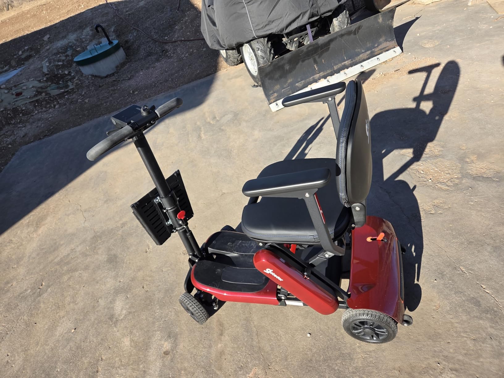 Aotedor Foldable Mobility Scooter for Seniors, 20 Miles Long Range Safe & Comfortable Lightweight Folding Scooter with 275lb Capacity All-Terrain Airline Cruise & FSA Approved - Extended Range customer photo 1