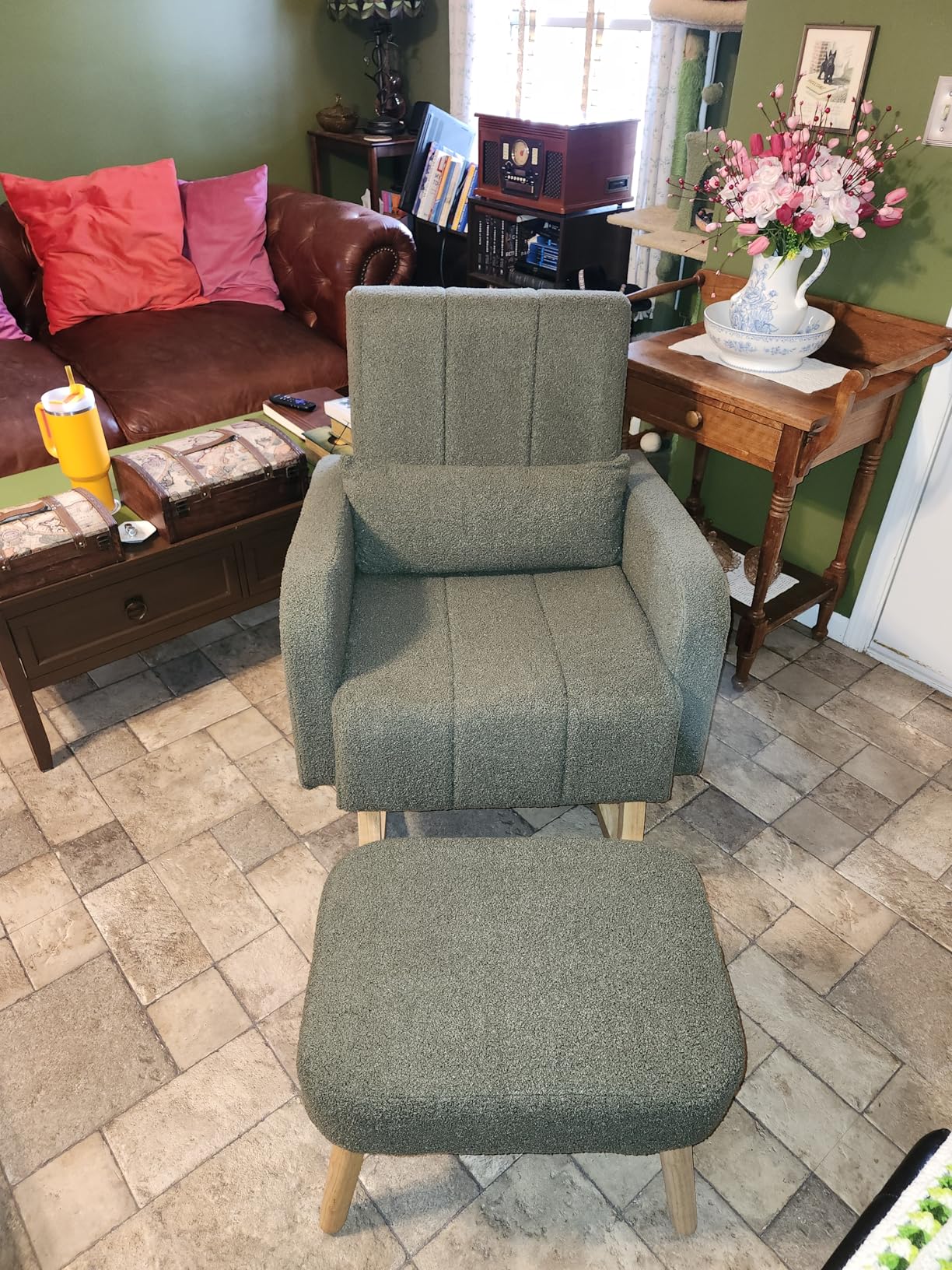 HCHAIRH Rocking Chair with Ottoman, Upholstered Glider Rocker with High Backrest and Side Pocket, Comfy Reading Chair with Solid Wood Legs for Nursery, Living Room, Bedroom White customer photo 2