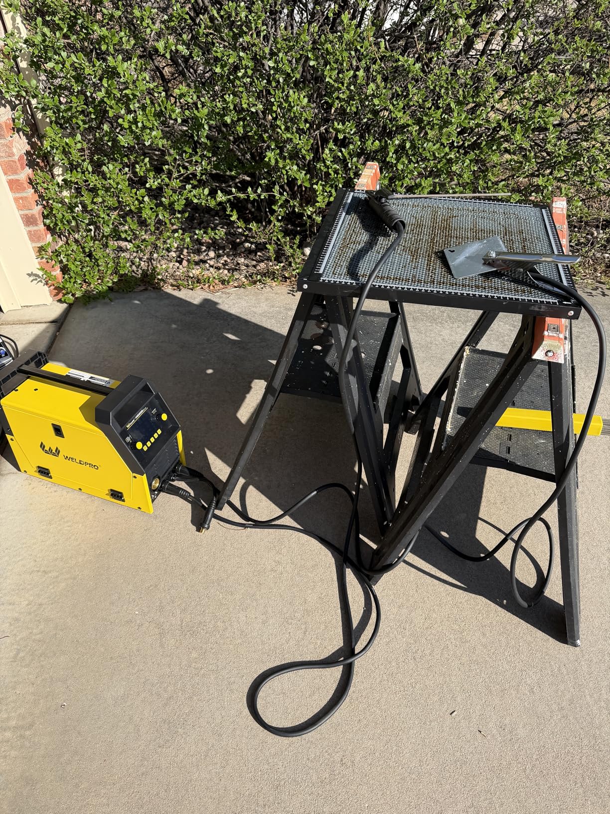 WELDPRO 140A MIG Welder, 110/220V 5-in-1 Flux Core MIG/Lift TIG/MMA/Spot Welding Machine customer photo 1