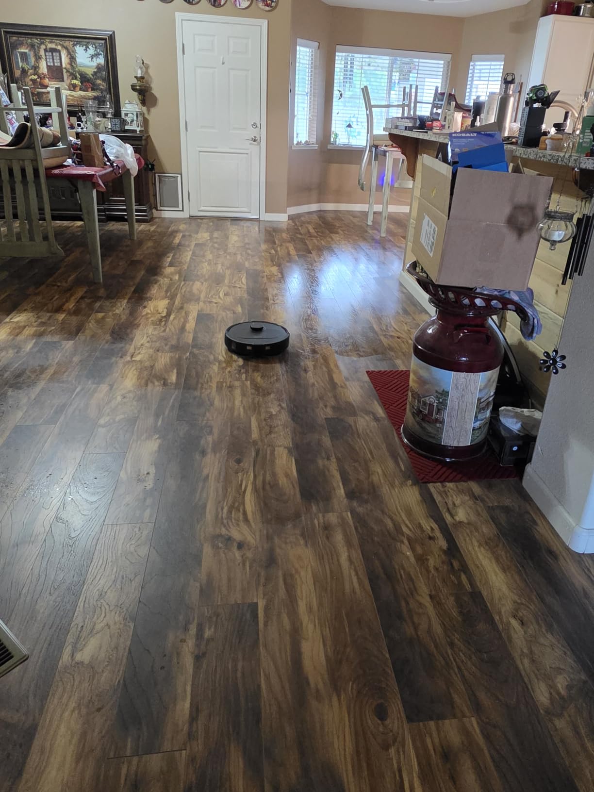 Roborock 2026 New Qrevo S Pro Robot Vacuum and Mop, 18,500Pa Suction, Multifunctional Dock with 167F Mop Self-Cleaning, Smart Obstacle Avoidance, Anti-Tangle Brush, Liftable Spinning Mop, White customer photo 2