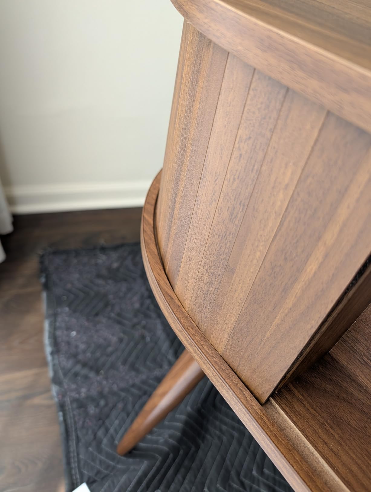 43-Inch Oval Fluted Home Office Desk with Sliding Tambour Door, Walnut customer photo 1