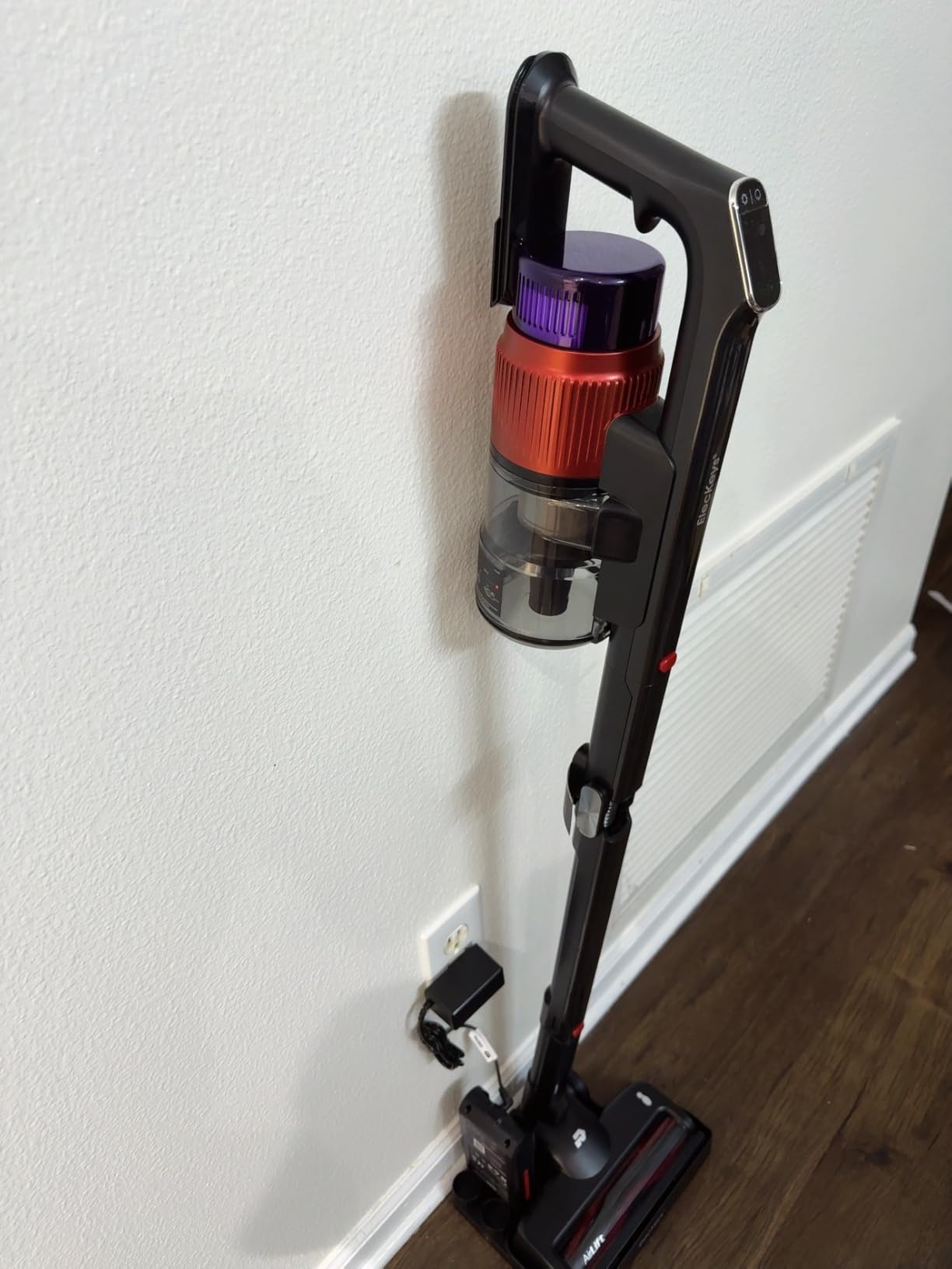 ElecKeys 650W Cordless Vacuum Cleaner for Home, Pet Hair & Hardwood Floors, 55KPa Lightweight Vacuum Cleaners with 65 Mins Runtime, Self-Standing, Foldable Tube, Charging Dock & Anti-Tangle Brush customer photo 1