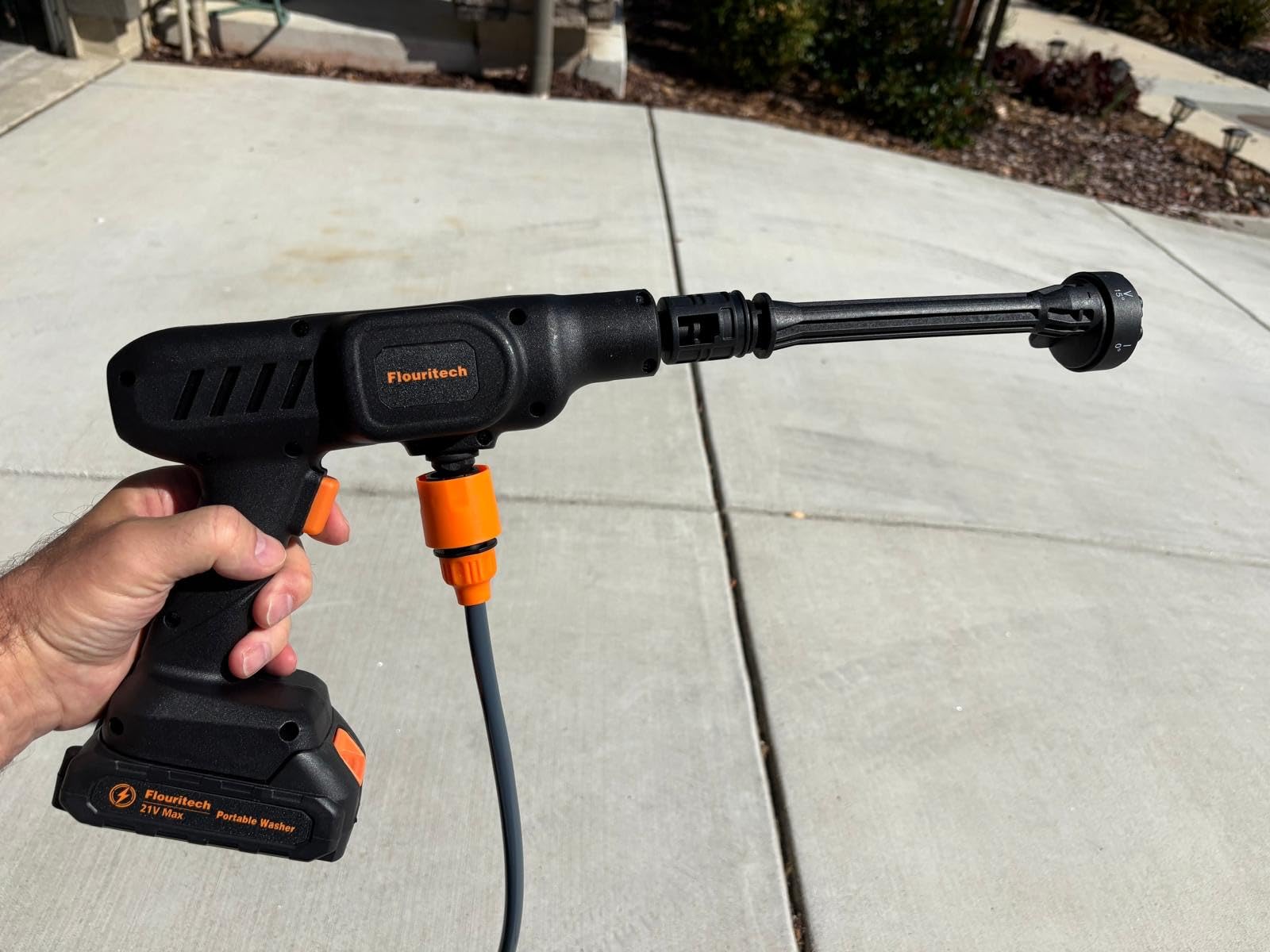 Cordless Pressure Washer, 900PSI Portable Power Washer with 6-in-1 Nozzle, 2x21V Batteries & Charger, Electric Power Cleaner for Car Wash, Garden, Patio & Home customer photo 2