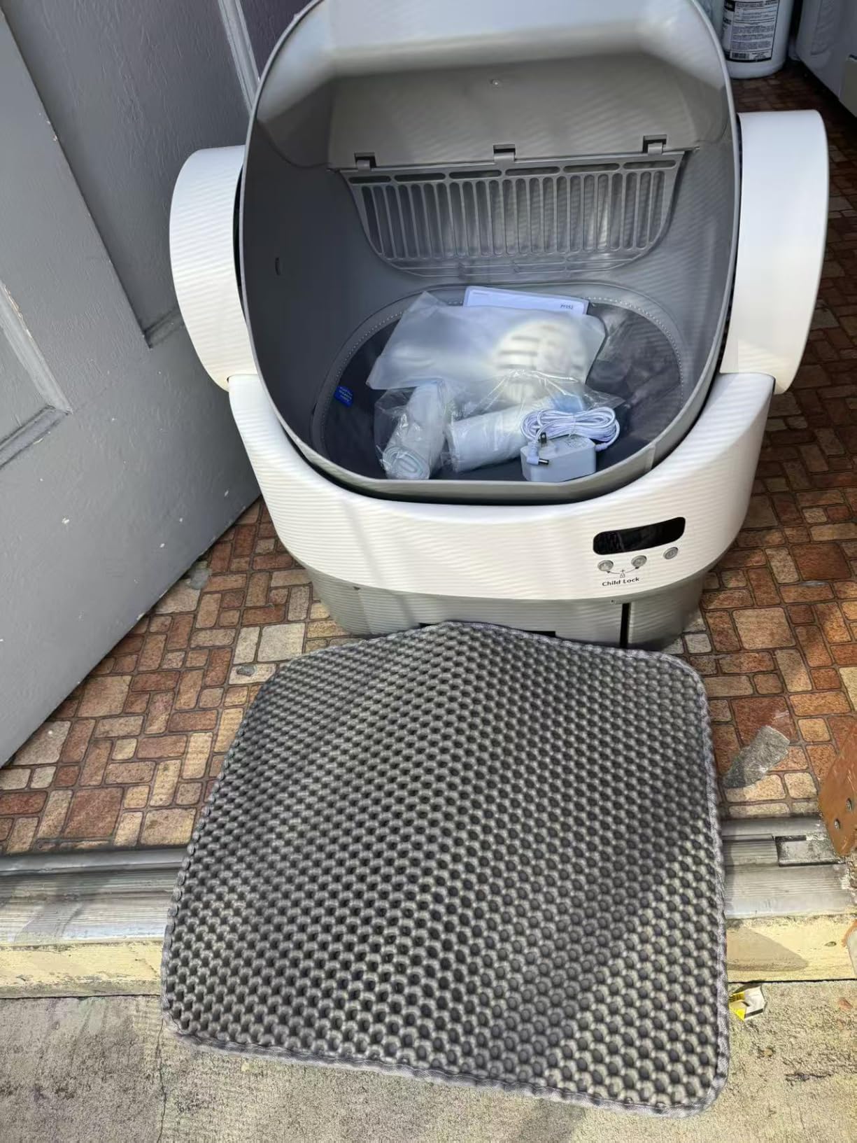 WARCAT Self-Cleaning Litter Box - Open Top, Child Lock, No APP needed. 10L waste drawer. Includes bags & mat. Great for multi-cat. Easy setup. customer photo 1