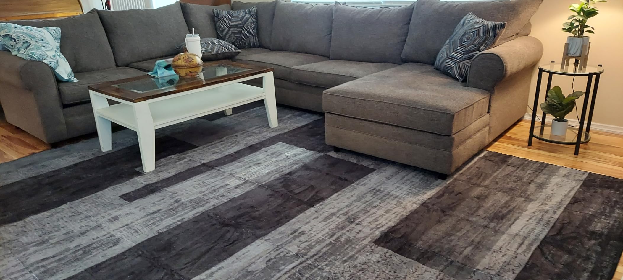 LIANLAM 9x12 Washable Area Rugs for Living Room & Bedroom(9x12,Black&Gray) | Non-Slip Large Carpet,Vintage Checkered Pattern, Stain Resistant Faux Wool Low Pile Soft Rug for Dining Room,Office,Nursery customer photo 2