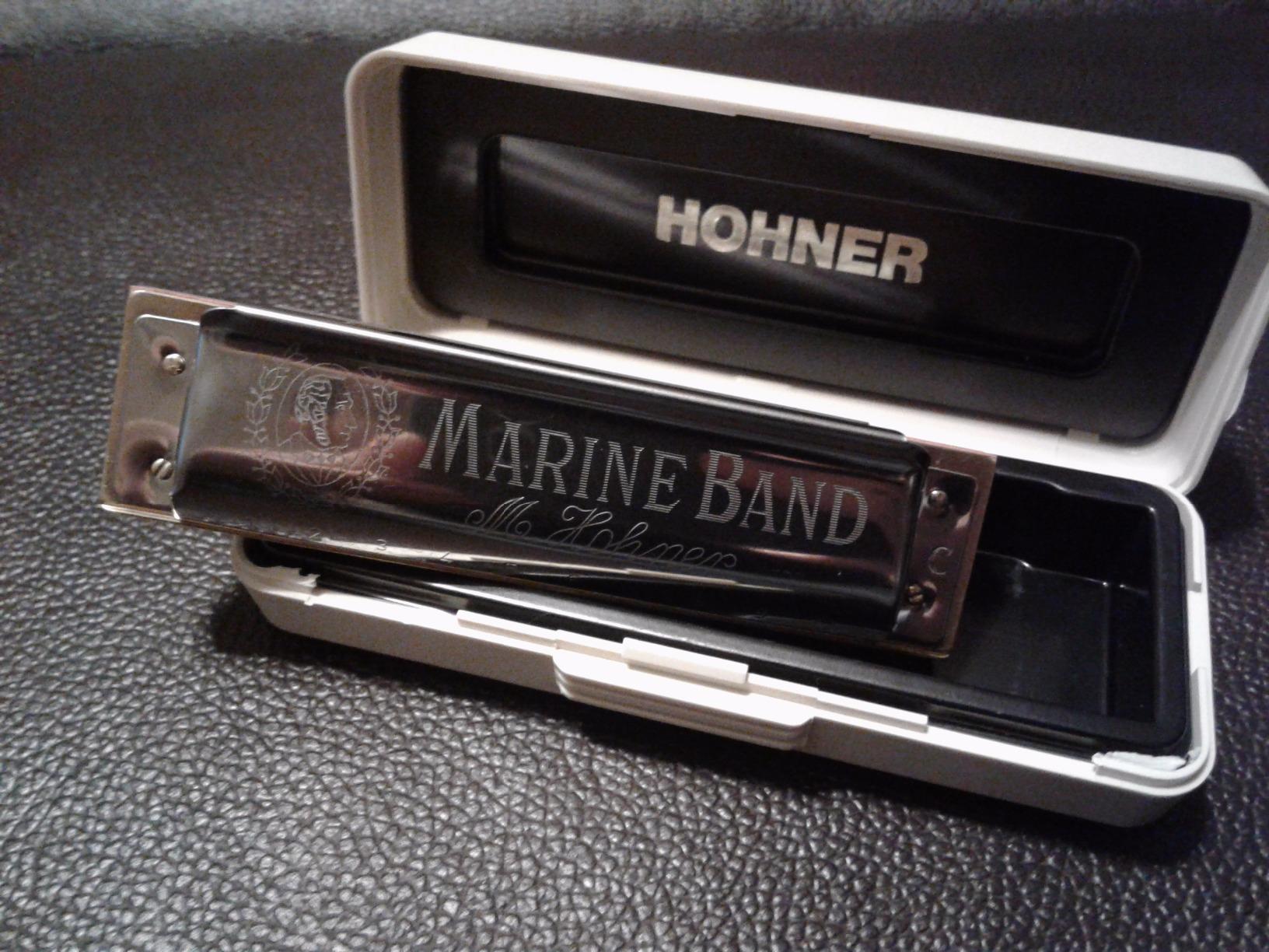 Hohner Marine Band 1896bx C Harmonica, Key of C, 0.9mm Brass Reeds customer photo 2