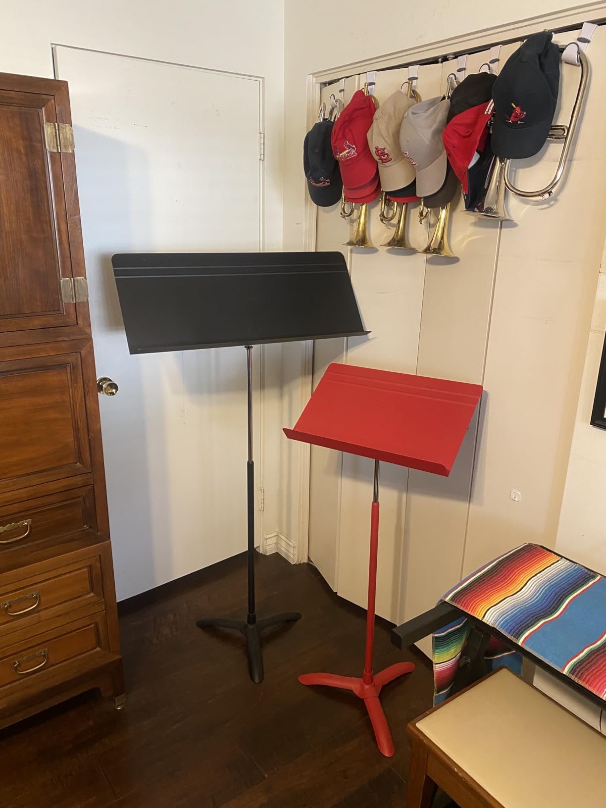Manhasset Music Stand for Sheet Music - 48 Symphony Model customer photo 1