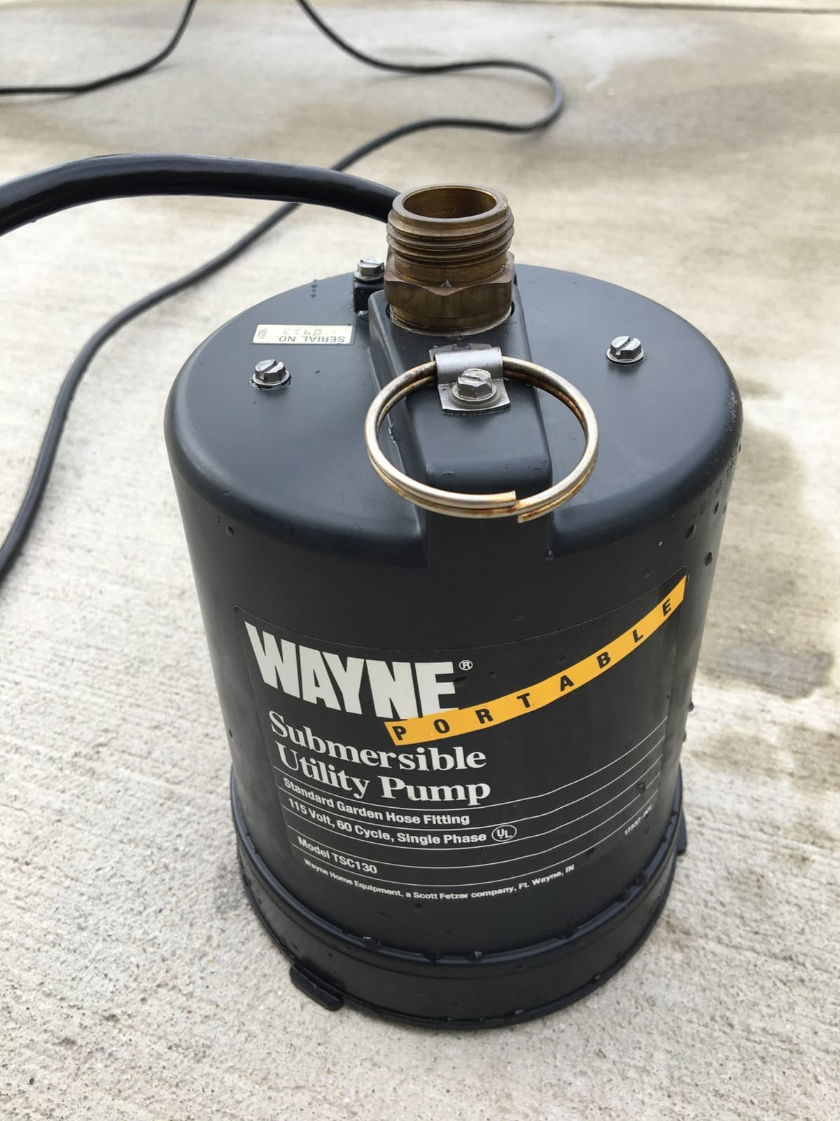 WAYNE TSC130 Submersible Utility Pump, 1/6 HP, 1,350 GPH customer photo 1