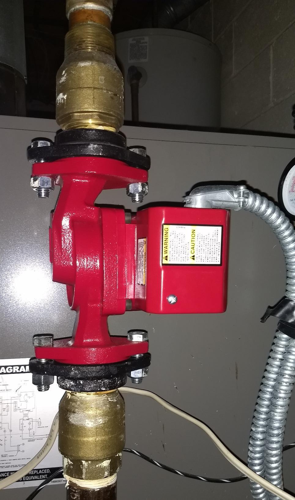 BELL & GOSSETT 103251 Bell & Gossett Nrf-22 Cast Iron Wet Rotor Circulator Pump customer photo 1