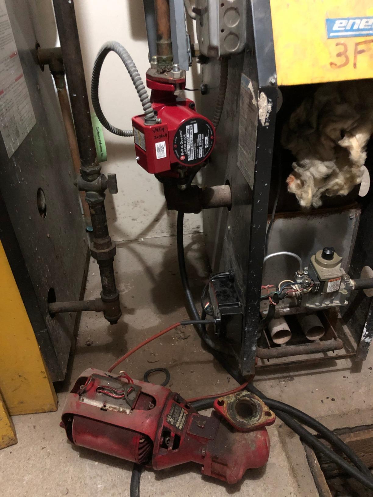 BELL & GOSSETT 103251 Bell & Gossett Nrf-22 Cast Iron Wet Rotor Circulator Pump customer photo 2