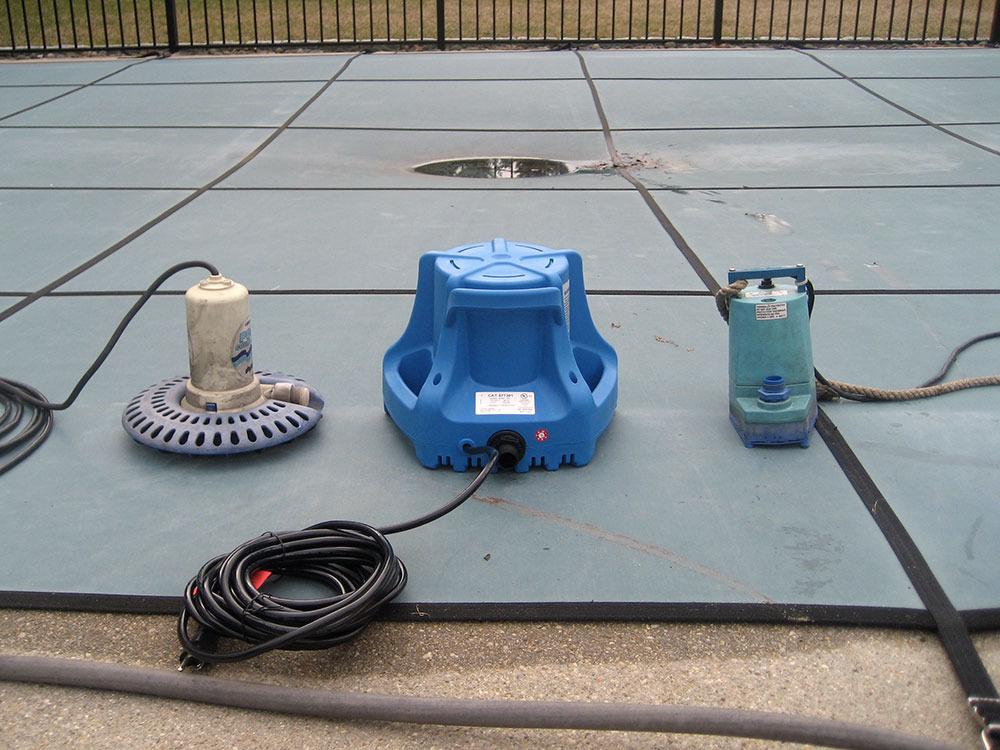 Little Giant APCP-1700 115-Volt, 1/3 HP, 1745 GPH, Automatic, Submersible, Swimming Pool Cover Pump with 25-Ft. Cord customer photo 1