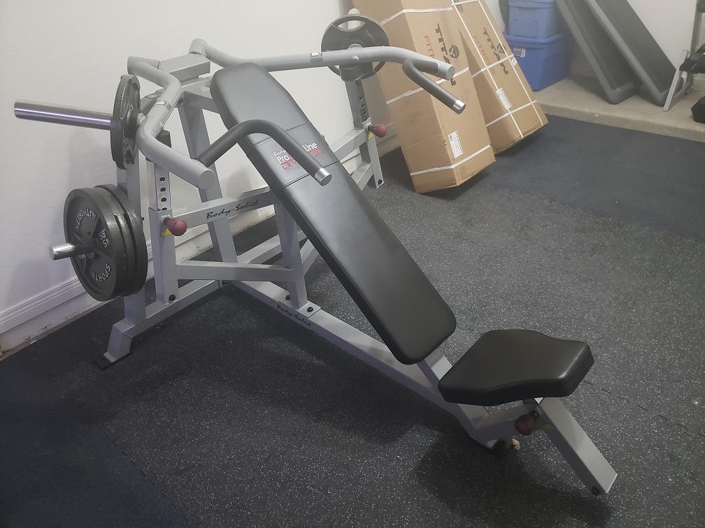 Body-Solid Pro ClubLine (LVIP) Incline Press Leverage Gym Bench - Converging Chest & Shoulder Press Machine with Sealed Bearings and Gas-Assisted Start Positions customer photo 1