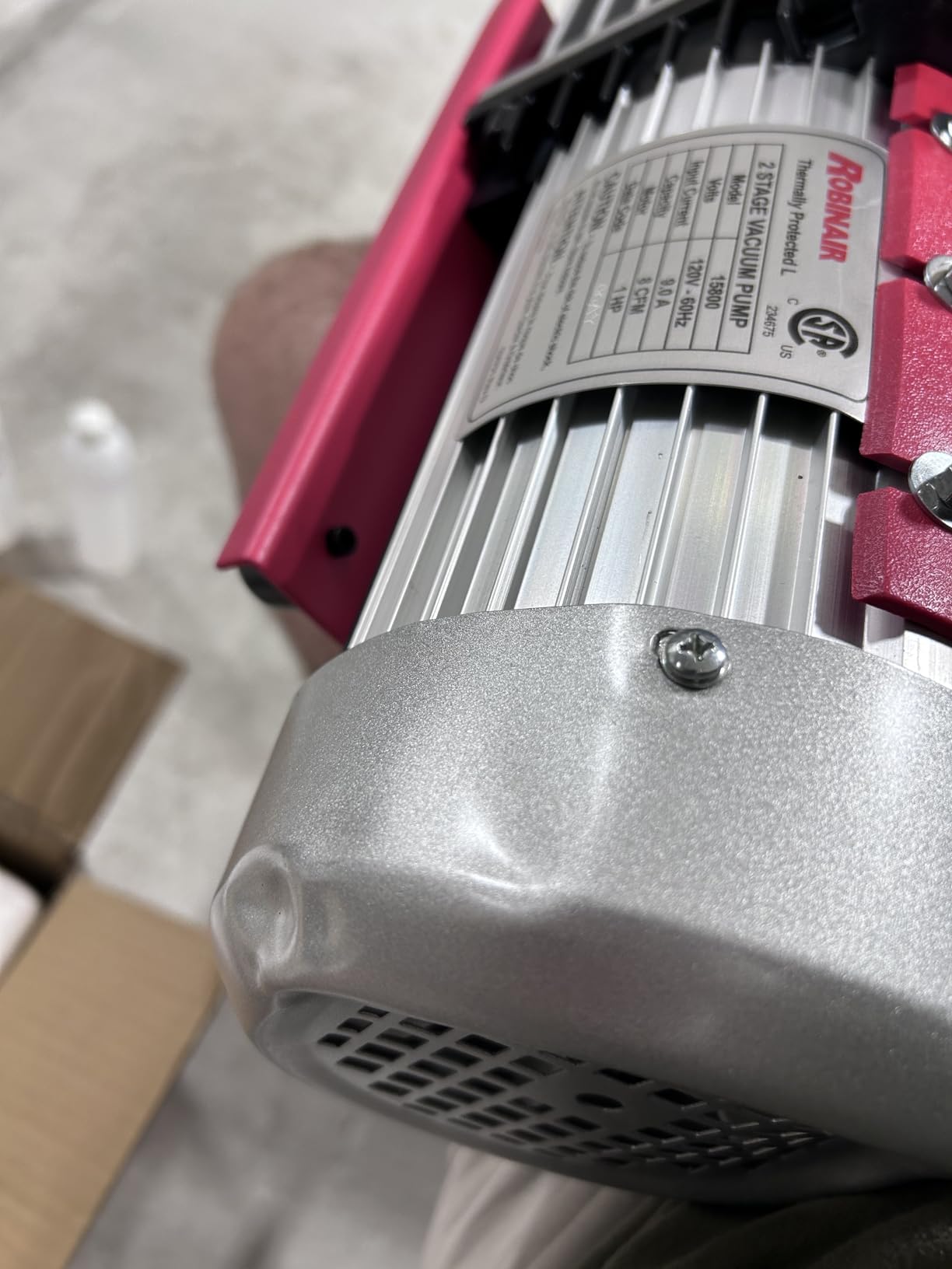 Robinair 15800 VacuMaster Economy Vacuum Pump - 2-Stage, 8 CFM, CHROME,Red/Silver customer photo 2
