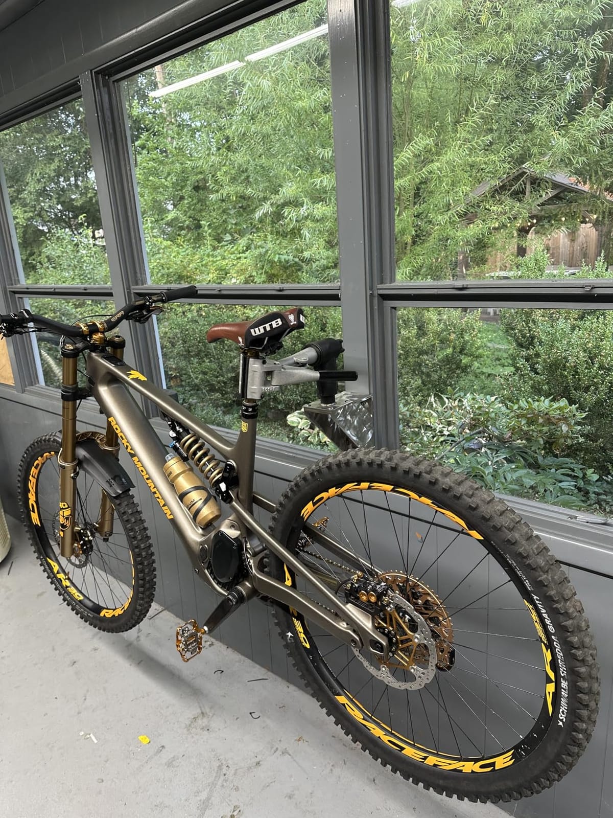 Park Tool Bench Mount Repair Stand | bike-workstands customer photo 2