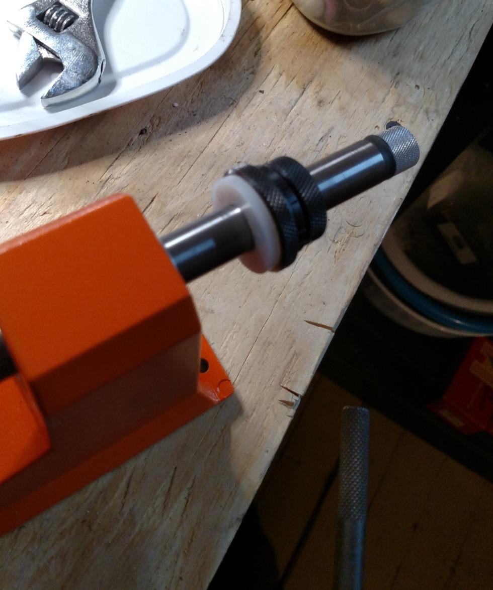 Lyman Universal Case Trimmer with Carbide Cutter and 9 Pilot Multi-Pack customer photo 2