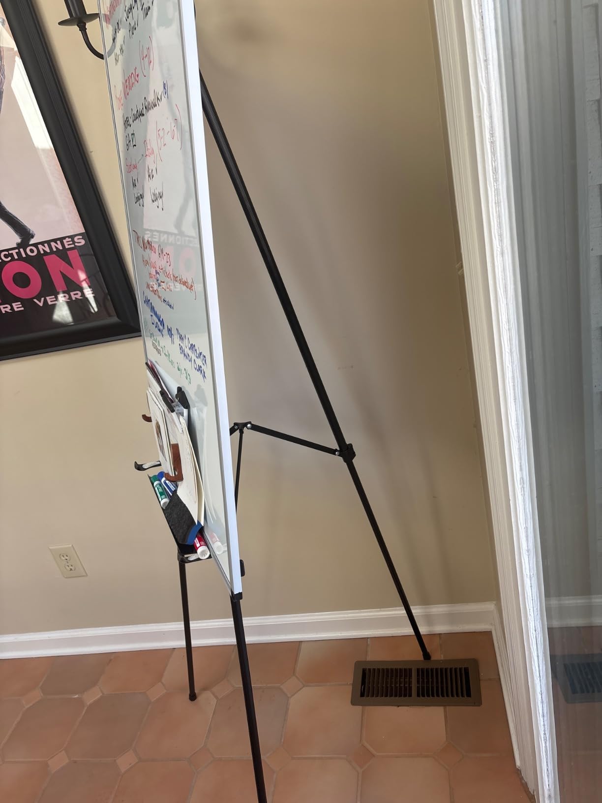 Lightweight Aluminum Telescoping Display Easel, 70 Inches, Black customer photo 2