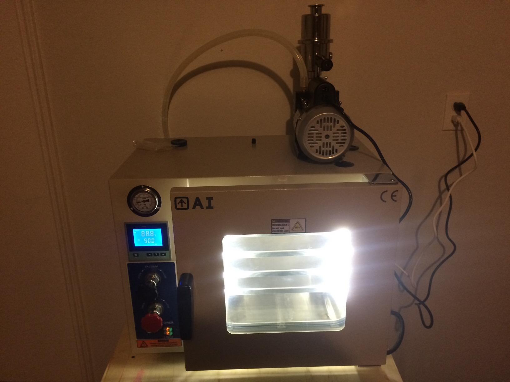 Across International AT09p7.110 Vacuum Oven with 7 CFM Pump, 5 Sided Heating, 0.9 cu ft customer photo 1