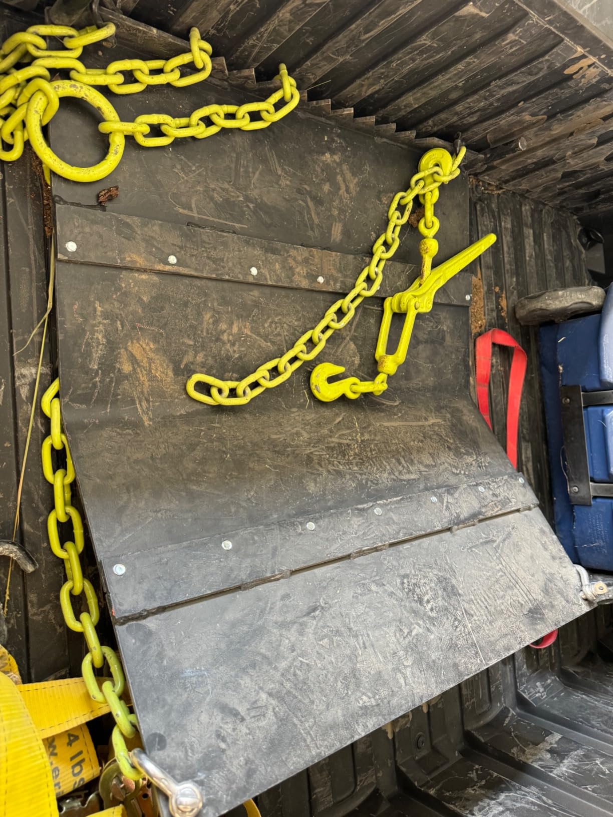 Timber Tuff TMW-21 24 Inch Square Log Skidding Arched Towing Plate with Bright Green Durable Dual Tow Chains and Ring for 2 Inch Hitch customer photo 1