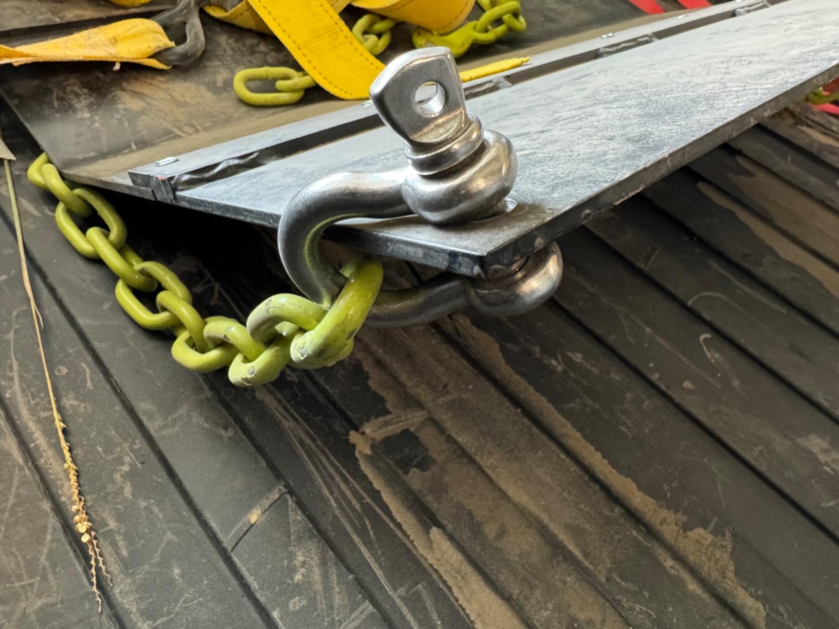 Timber Tuff TMW-21 24 Inch Square Log Skidding Arched Towing Plate with Bright Green Durable Dual Tow Chains and Ring for 2 Inch Hitch customer photo 2