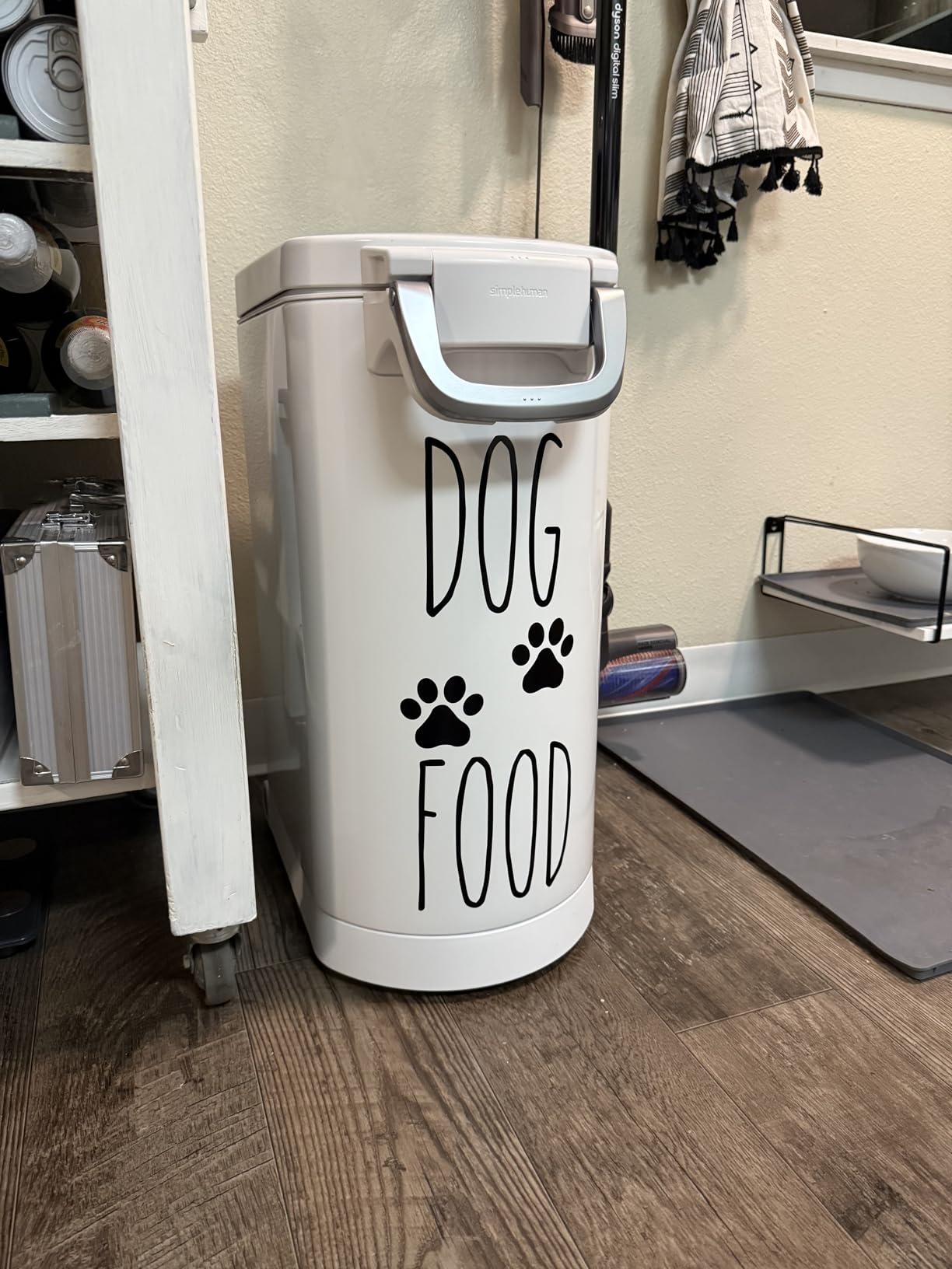 simplehuman 35 Liter, 40 lb / 18.1 kg X-Large Pet Food Storage Container for Dog Food, Cat Food, and Bird Feed, Brushed Stainless Steel customer photo 1