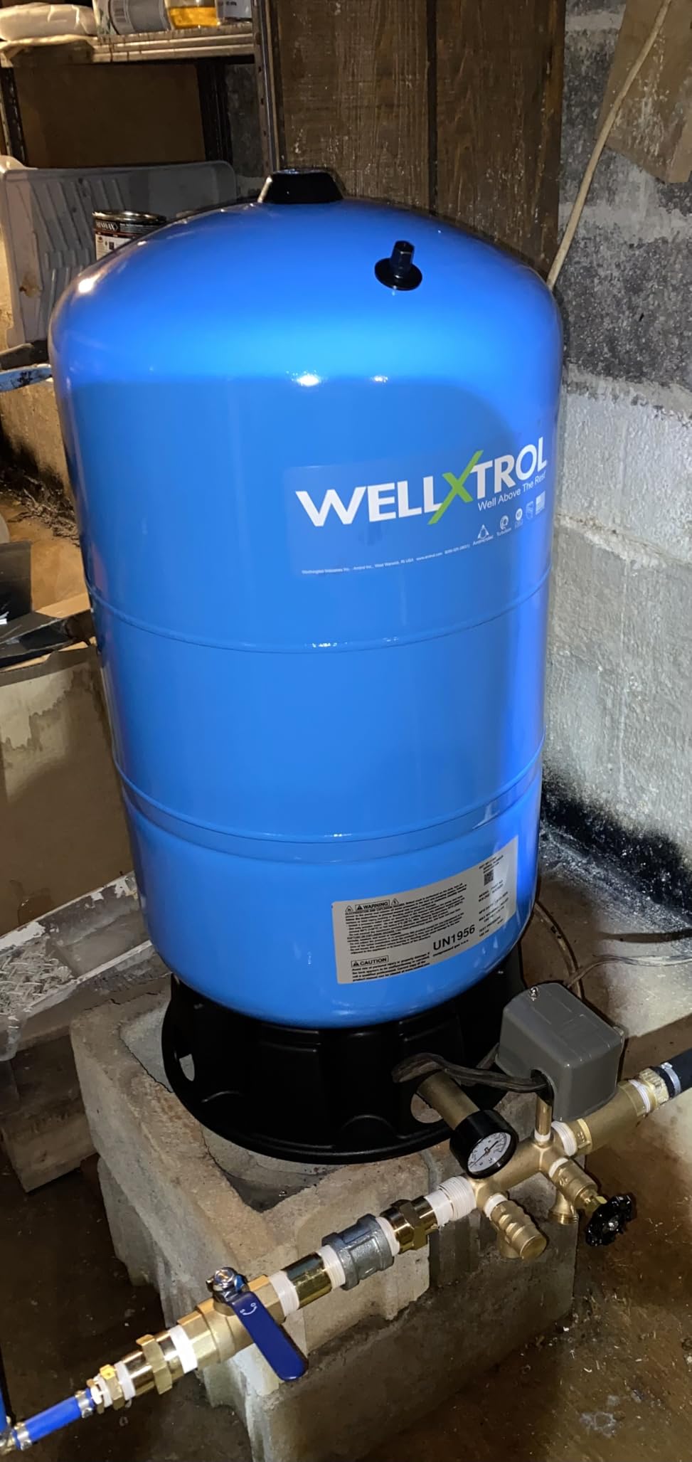 Amtrol Well-X-Trol WX-202D 20 Gallon Pressure Tank with Composite Base customer photo 1