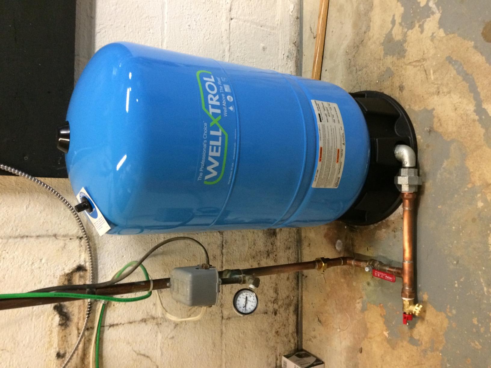Amtrol Well-X-Trol WX-202D 20 Gallon Pressure Tank with Composite Base customer photo 2
