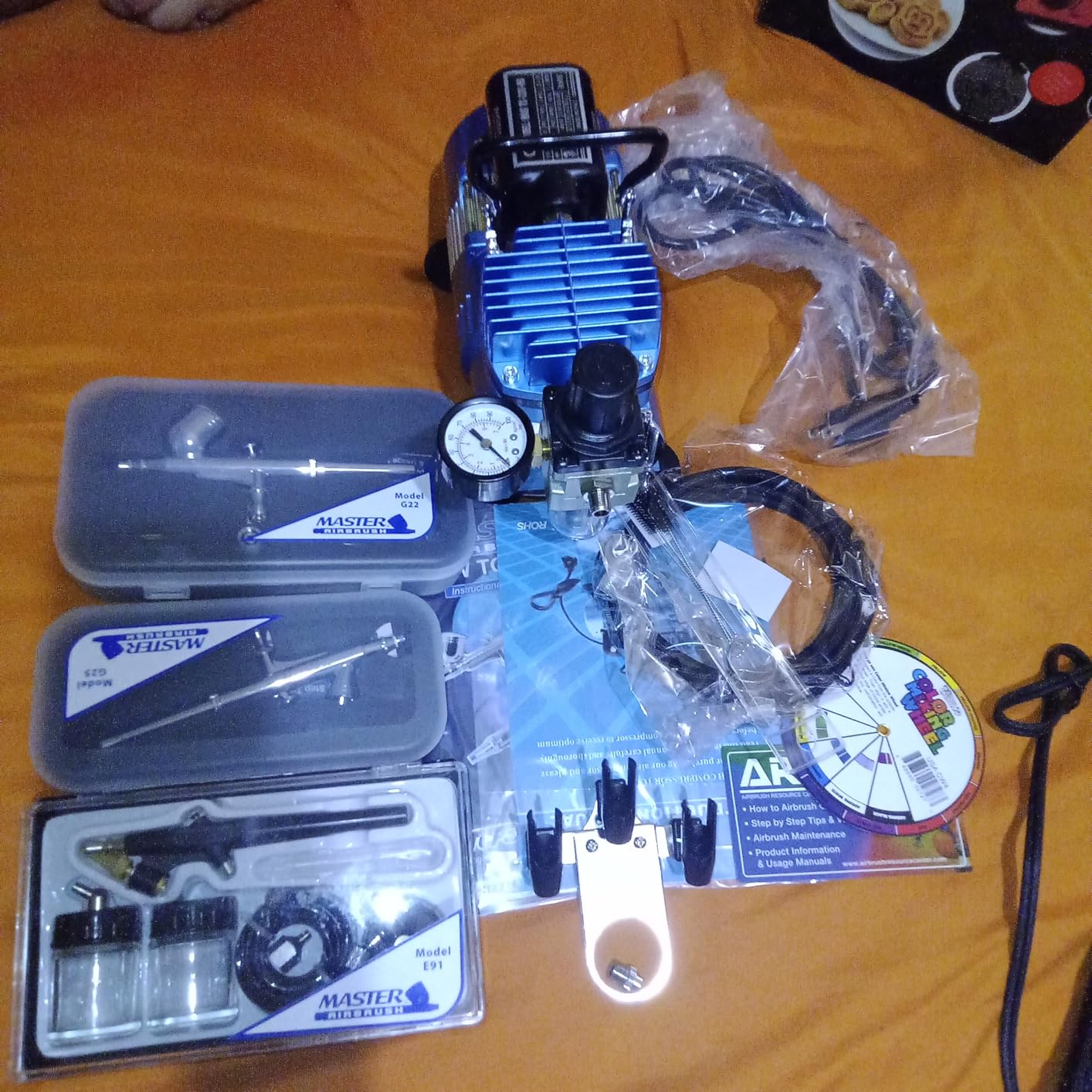Master Airbrush Cool Runner II Airbrush Kit with 3 Airbrushes, Dual Fan Air Compressor, Gravity & Siphon Feed, Cleaning Brushes, Holder, Color Mixing Wheel & How-To Air Brush Manual customer photo 1