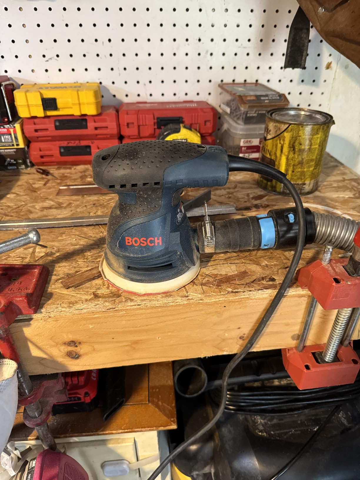 BOSCH ROS20VSC Palm Sander with Vacuum Dust Collector, 2.5 Amp 5 Inch Corded Variable Speed Random Orbital Sander, Polisher Kit with Soft Carrying Bag customer photo 1