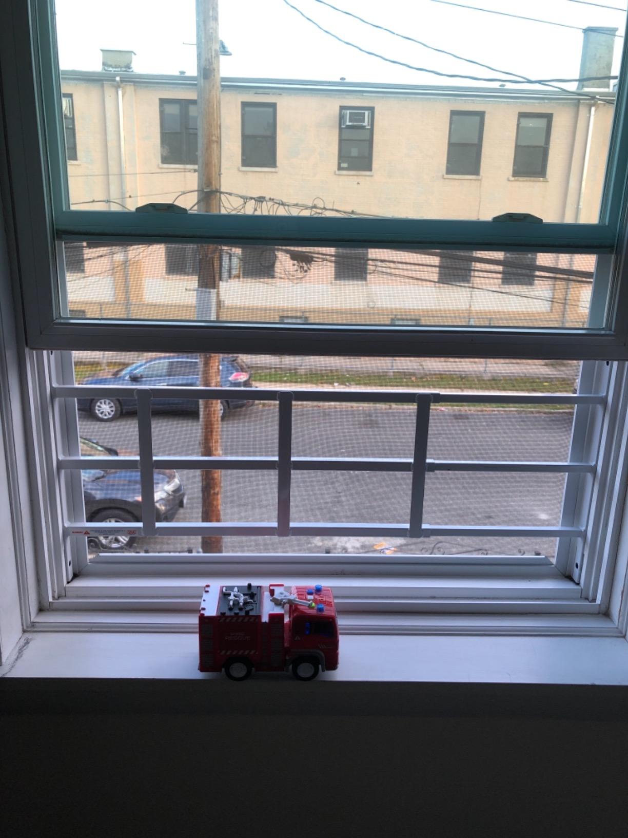 Segal S 4752 Fixed Window Guard - Adjustable Child Safety Window Guard Prevents Accidental Falls, Tamper Resistant Screws Included, Non-Egress, White, 23-1/2 to 38 In. W x 15-1/4 In. H customer photo 1