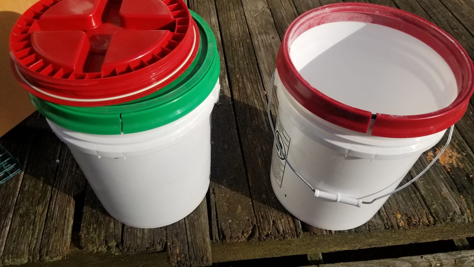 5 Gallon White Bucket & Gamma Seal Lid - Food Grade Plastic Pail & Gamma2 Screw Seal Tight Lid (Red) customer photo 1