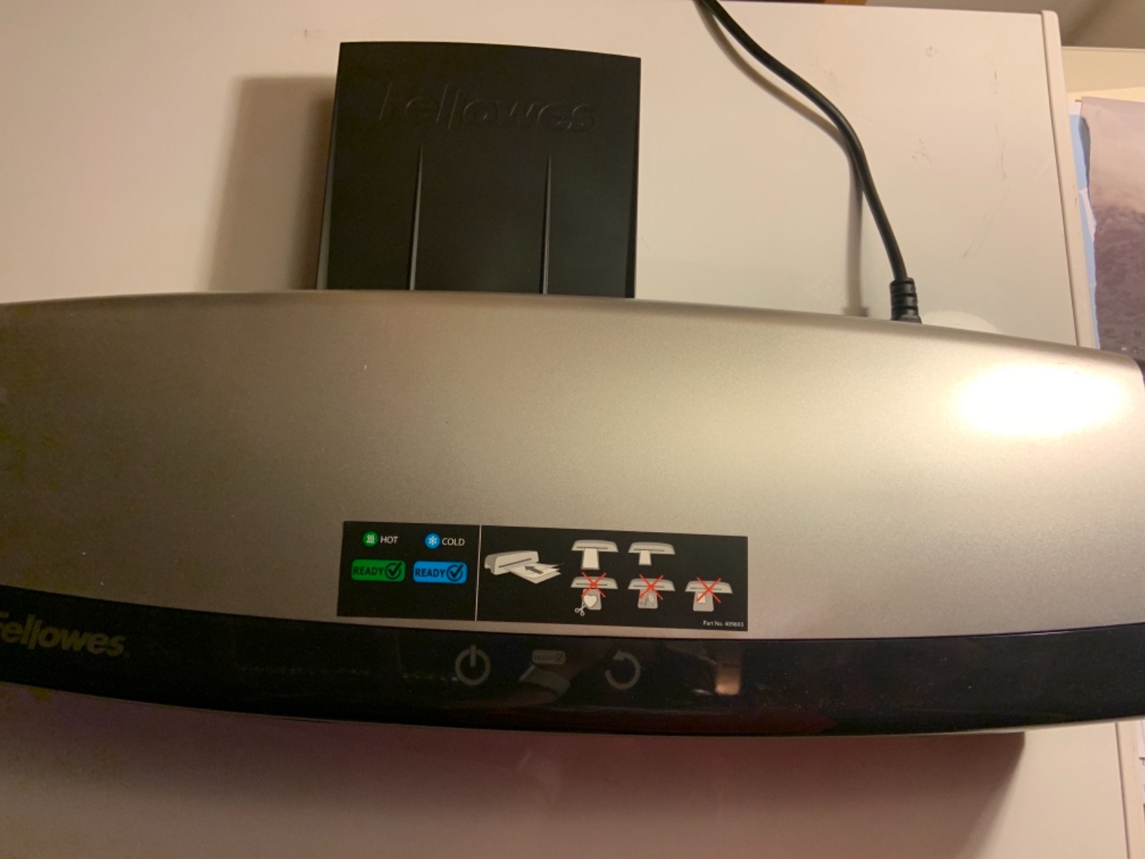 Fellowes Jupiter 2 125 Thermal Laminator, Teacher Must-Haves & Classroom Organization Machine, Rapid 60-Second Warm-Up, Includes 10 Pouches (5734101) customer photo 1