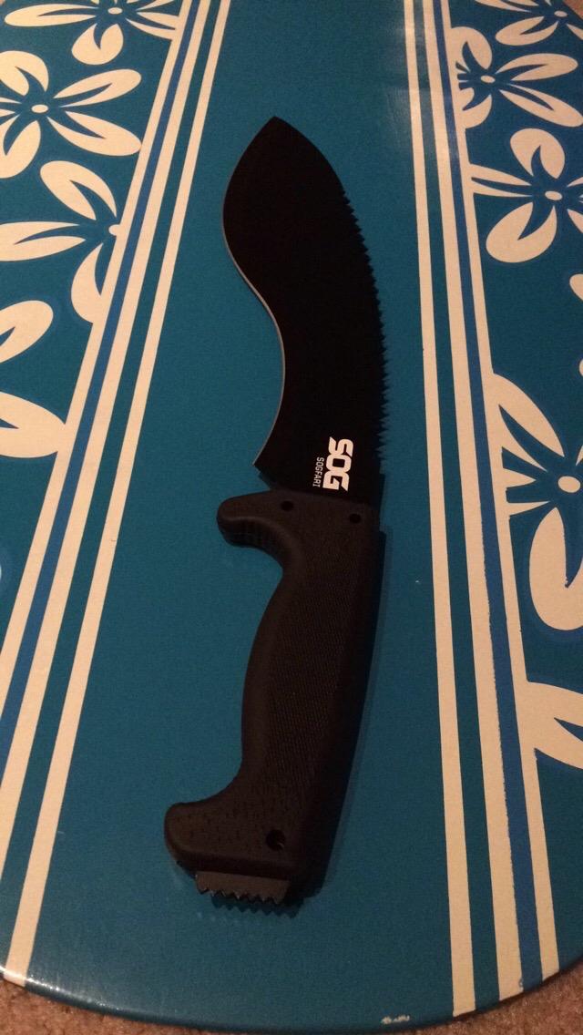 SOG Sogfari Kukri 13
