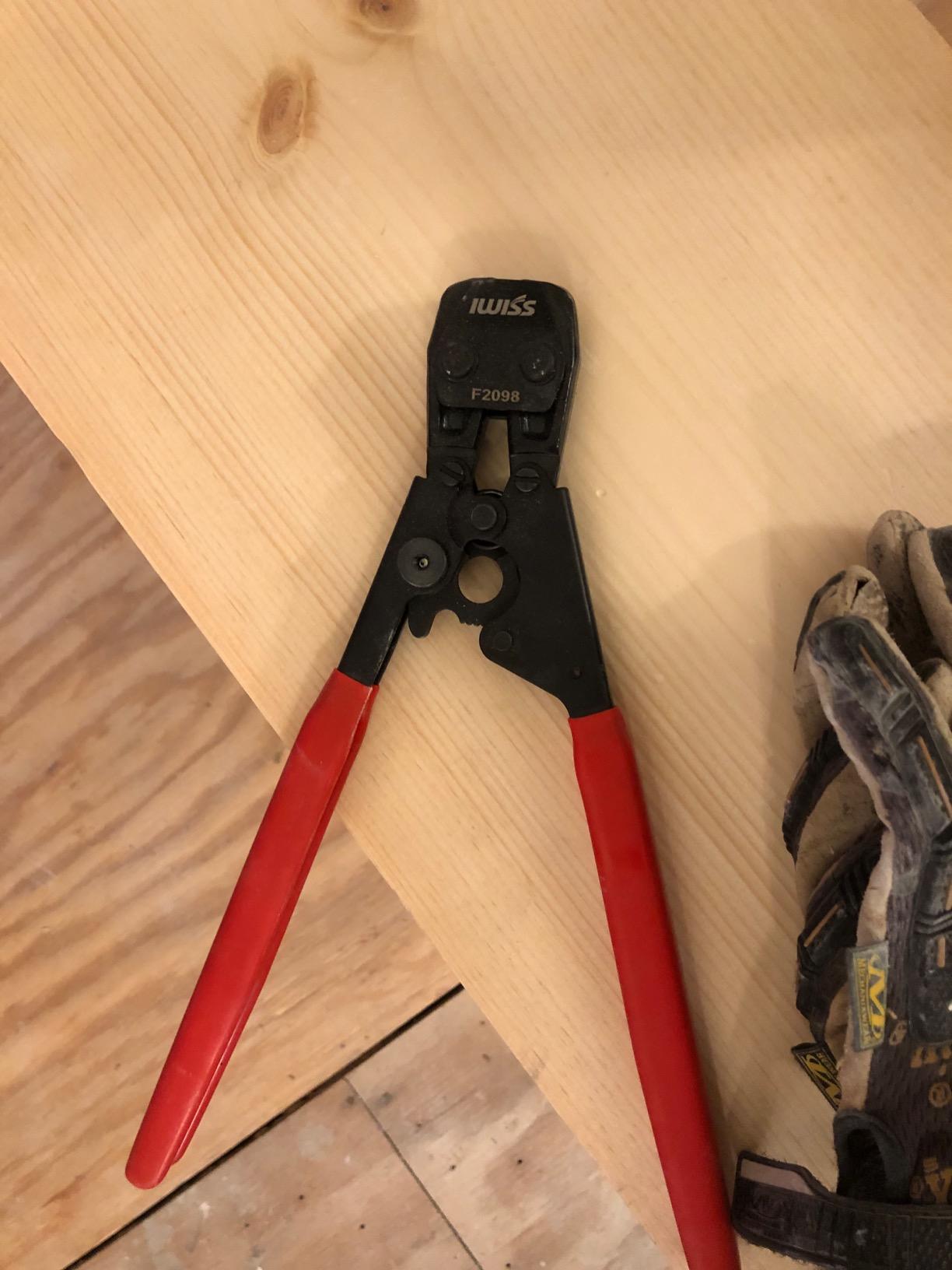 IWISS Ratcheting PEX Cinch Tool for Fastening Stainless Clamps from 3/8-Inch to 1-Inch with Calibration Gauge Suits ASTM F2098 and Non F2098 Ear Hose Clamps customer photo 2
