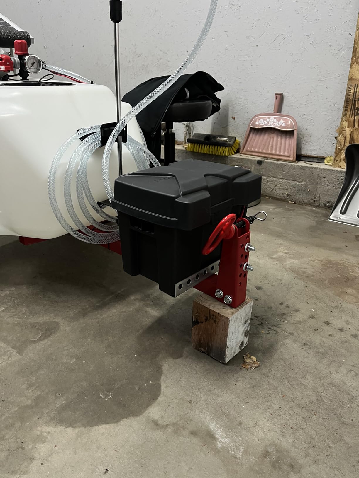NorthStar 31-Gallon Tow-Behind Boom/Spot Sprayer, 2.2 GPM, 12V, 70 PSI customer photo 2