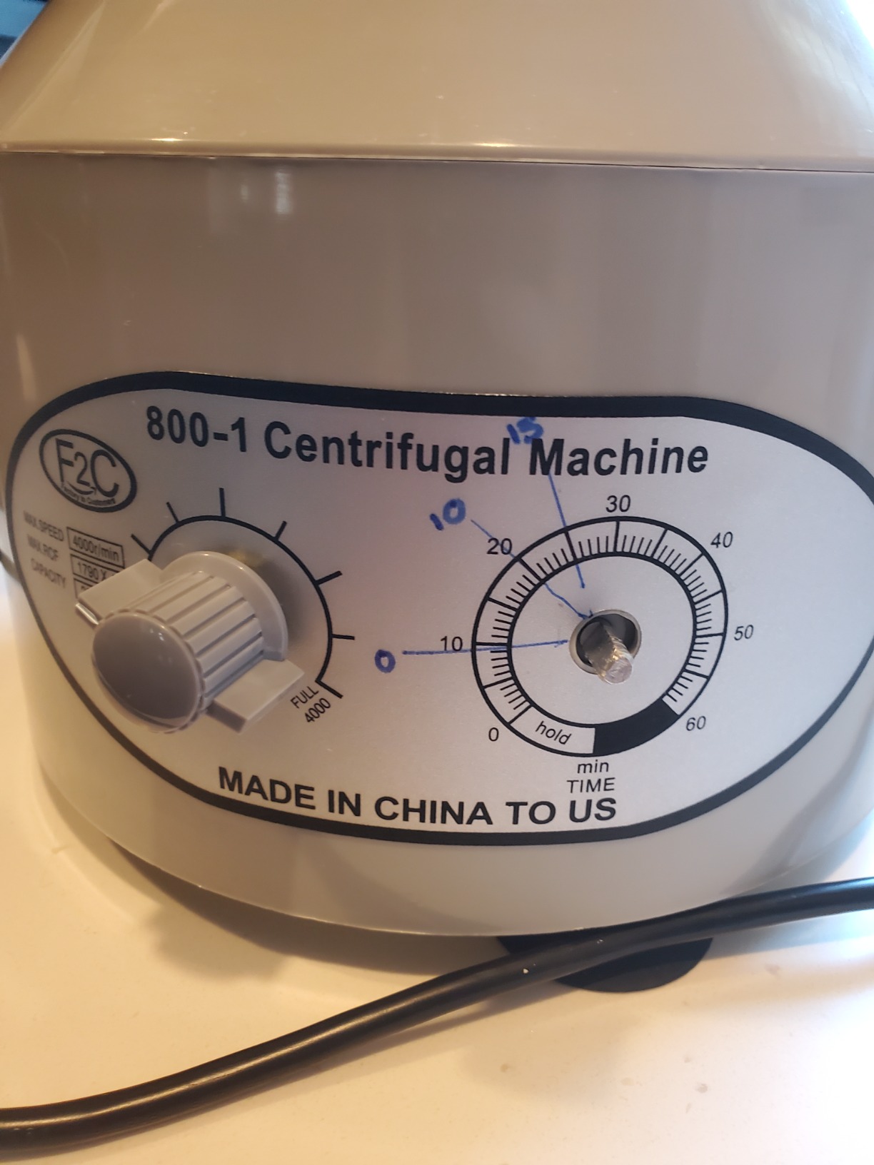 SUPER DEAL Electric Lab Centrifuge Machine, 4000 RPM, 20 ml x 6 Capacity, Precise Timer and Speed Control, 110V - Ideal for Medical and Laboratory Use customer photo 1