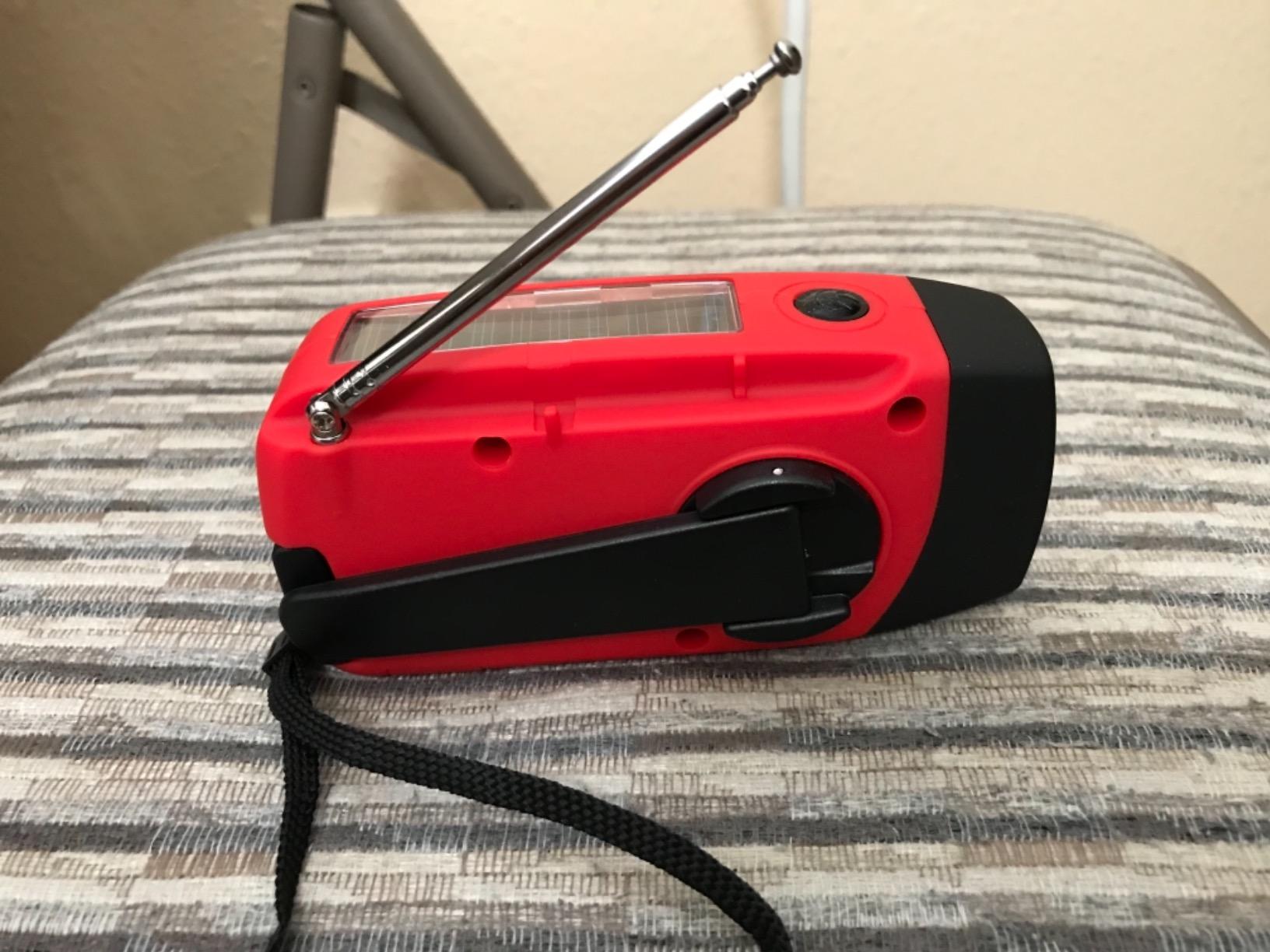 Esky Emergency Hand Crank Radio 7400mWh with 3 LED Flashlight, AM/FM/NOAA Portable Weather Radio with Built-in 2000mAh Battery, Solar Powered Radio for Indoor Outdoor Survival Camping, SOS Alarm customer photo 1