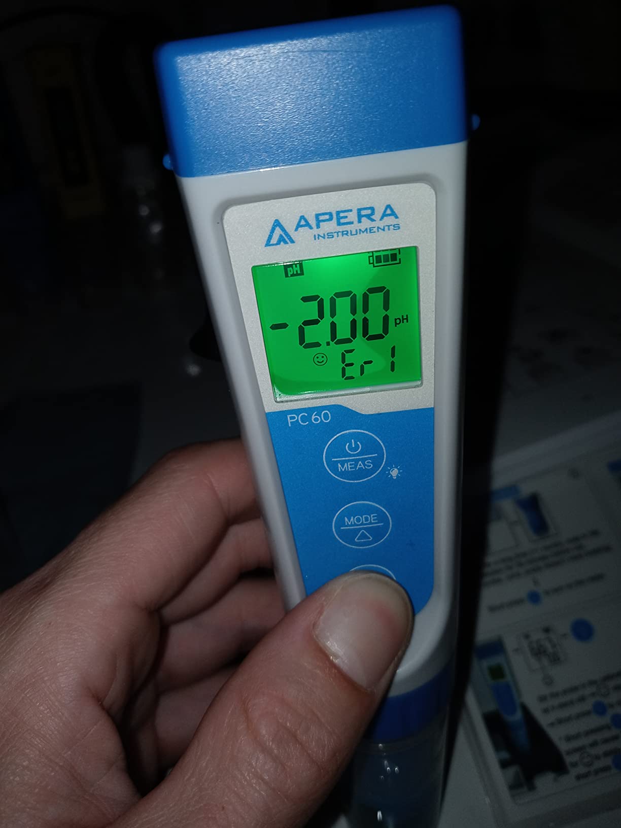 APERA INSTRUMENTS AI316 Premium Series PC60 5-in-1 Waterproof pH/EC (Conductivity) /TDS (ppm) /Salinity (ppt) /Temp. Multi-Parameter Pocket Tester Kit customer photo 2
