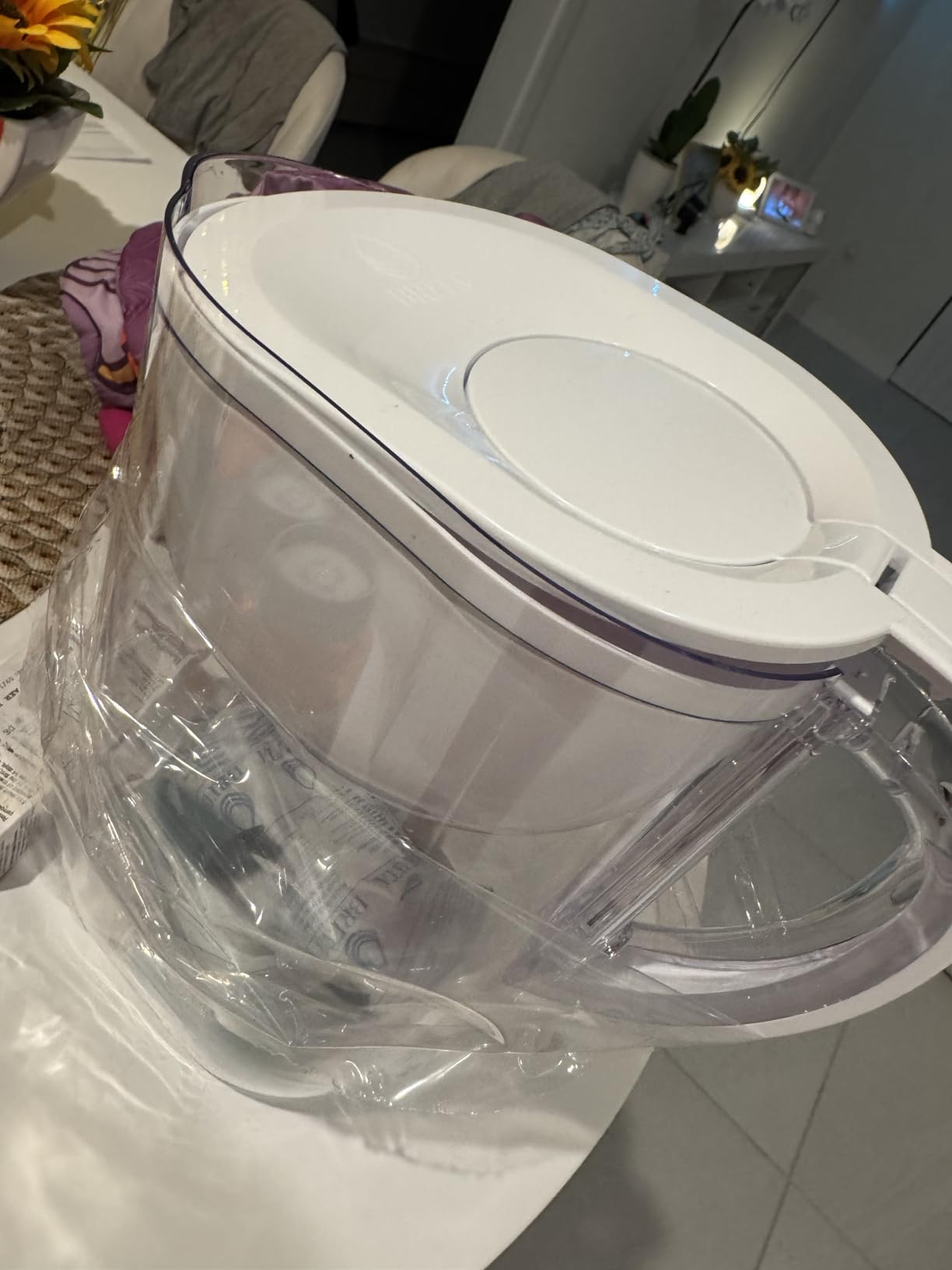 Brita Large 10 Cup Water Filter Pitcher, Includes 1 Filter, Bright White | WQA and NSF/ANSI Certified, Reduces Chlorine, Copper, Mercury & Cadmium, Lasts 2 Months, Household Essential customer photo 2