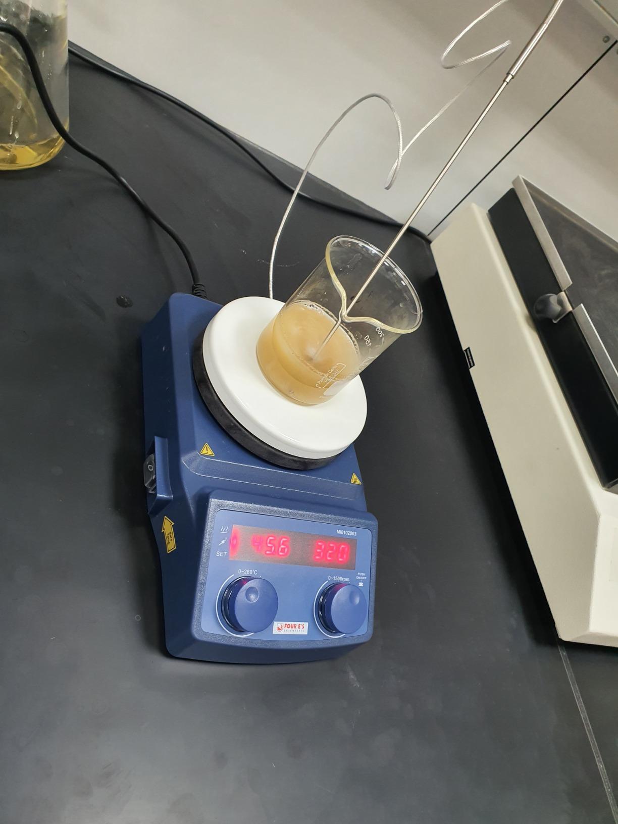 FOUR E'S SCIENTIFIC Magnetic Stirrer Hot Plate, 280℃/536°F, Max 5L, 110V | 100-1500rpm, 600W, 5 Inch Plate with Temp Probe Sensor & Stir Bar (Not Include Stand) customer photo 2