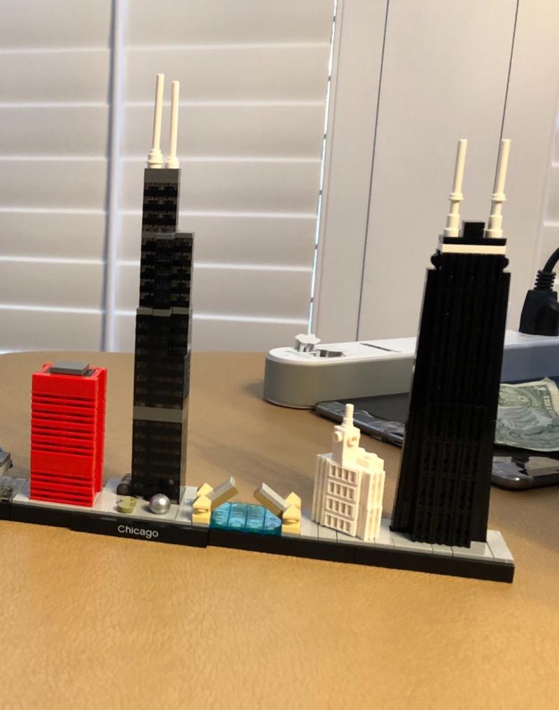 Architecture Chicago 21033 Skyline Building Blocks Set (444 Pieces) customer photo 2