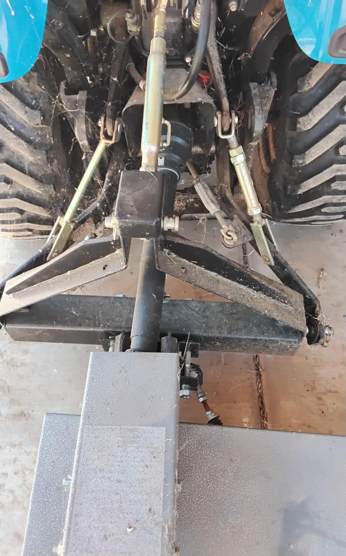 Titan Attachments 3 Point Trimmer Lawn Mower Attachment, Fits Cat 1 Tractors, PTO Powered up to 45 HP, Spring Loaded Mowing Arm, Pivoting Deck, Adjustable Wheel Height customer photo 1