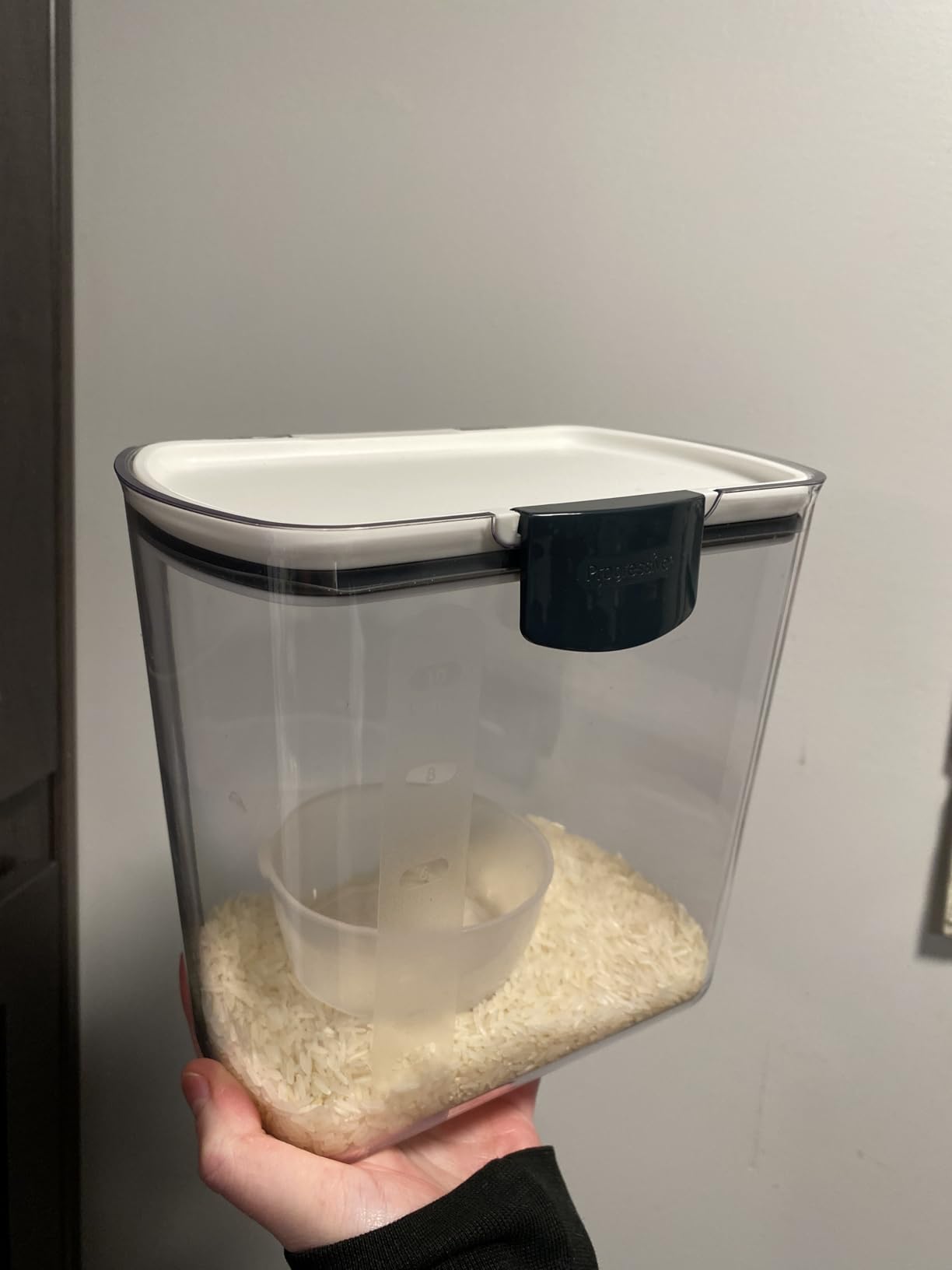 ProKeeper 2.5-Quart Grain Storage Container with Hinged Lid, Clear - BPA-Free, Airtight Seal, includes Scoop, Hinged Lid, and Measurement Markings, Ideal for Rice, Beans, Grains, and Oats customer photo 2